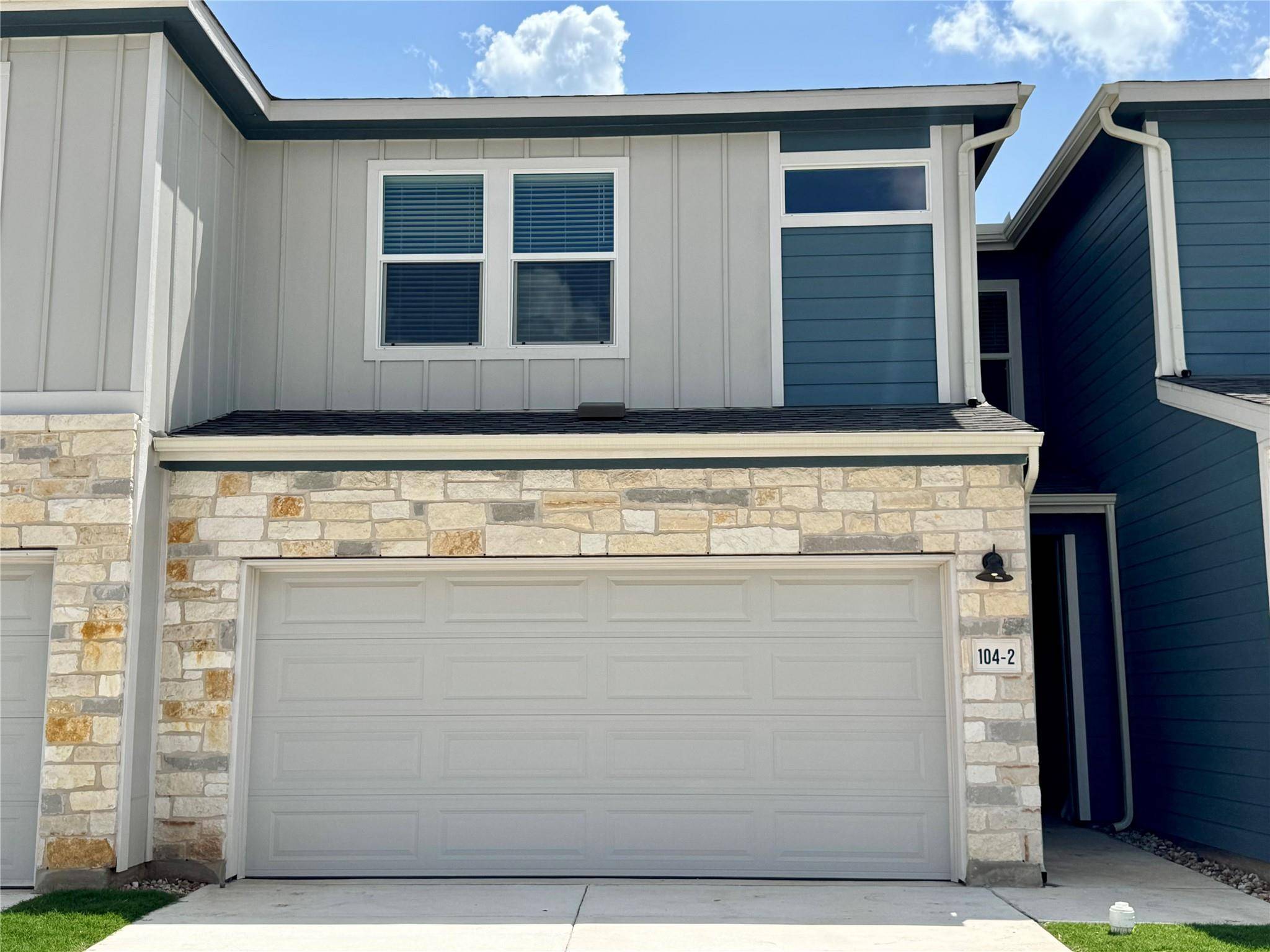 104 Cinnabar LN #2, Kyle, TX 78640