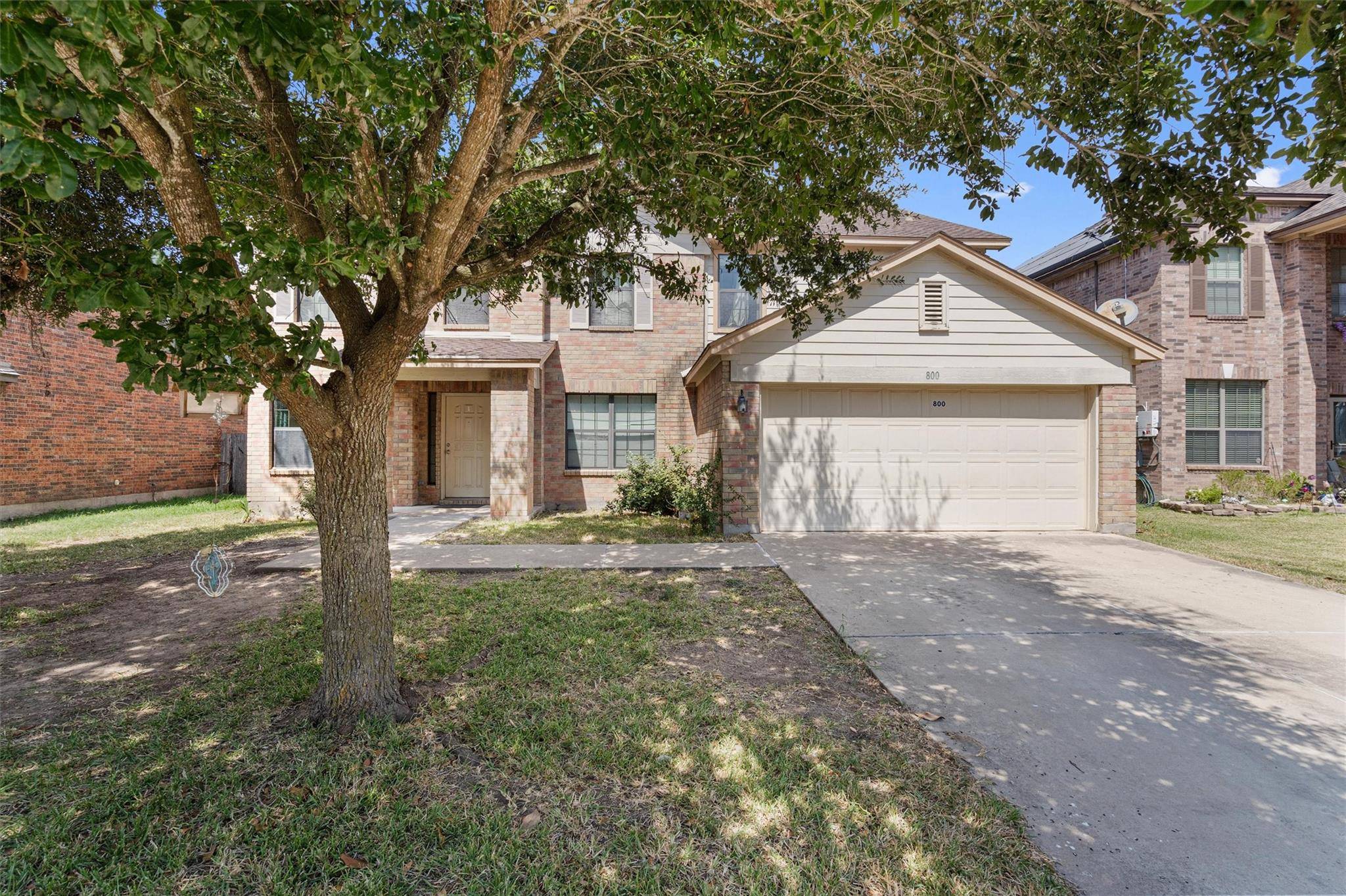 800 Yosemite TRL, Taylor, TX 76574