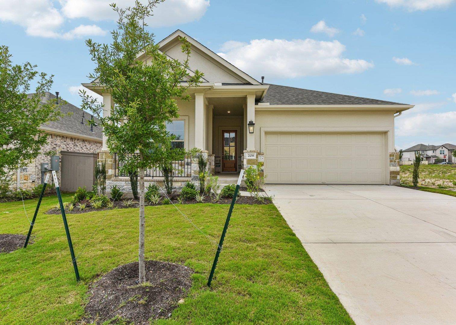 208 Royal Fern RD, Hutto, TX 78634