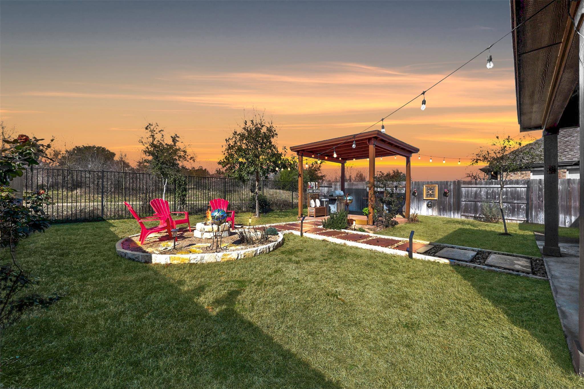 2205 Wooded Run TRL, Georgetown, TX 78628