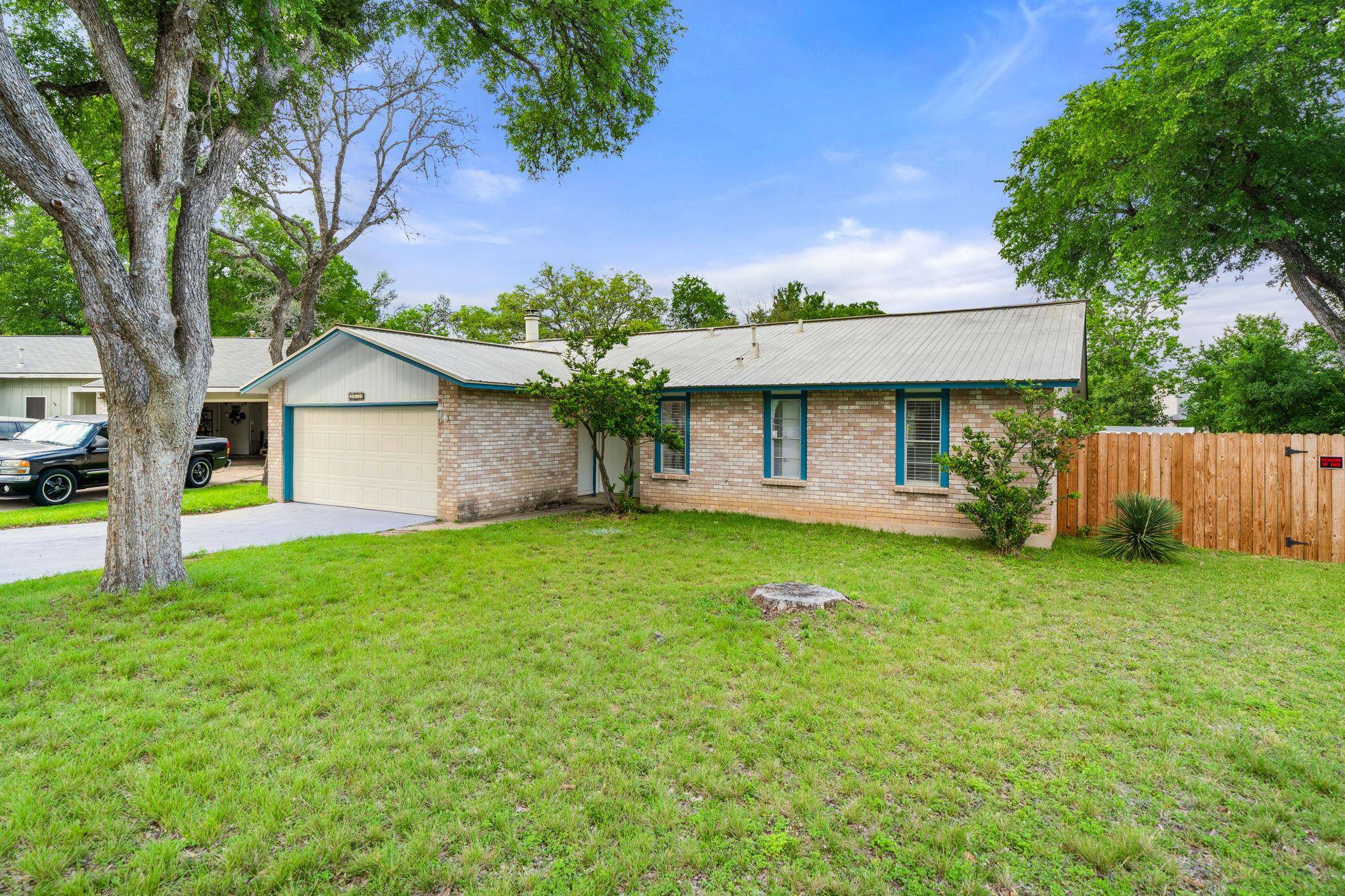3917 Leafield DR, Austin, TX 78749