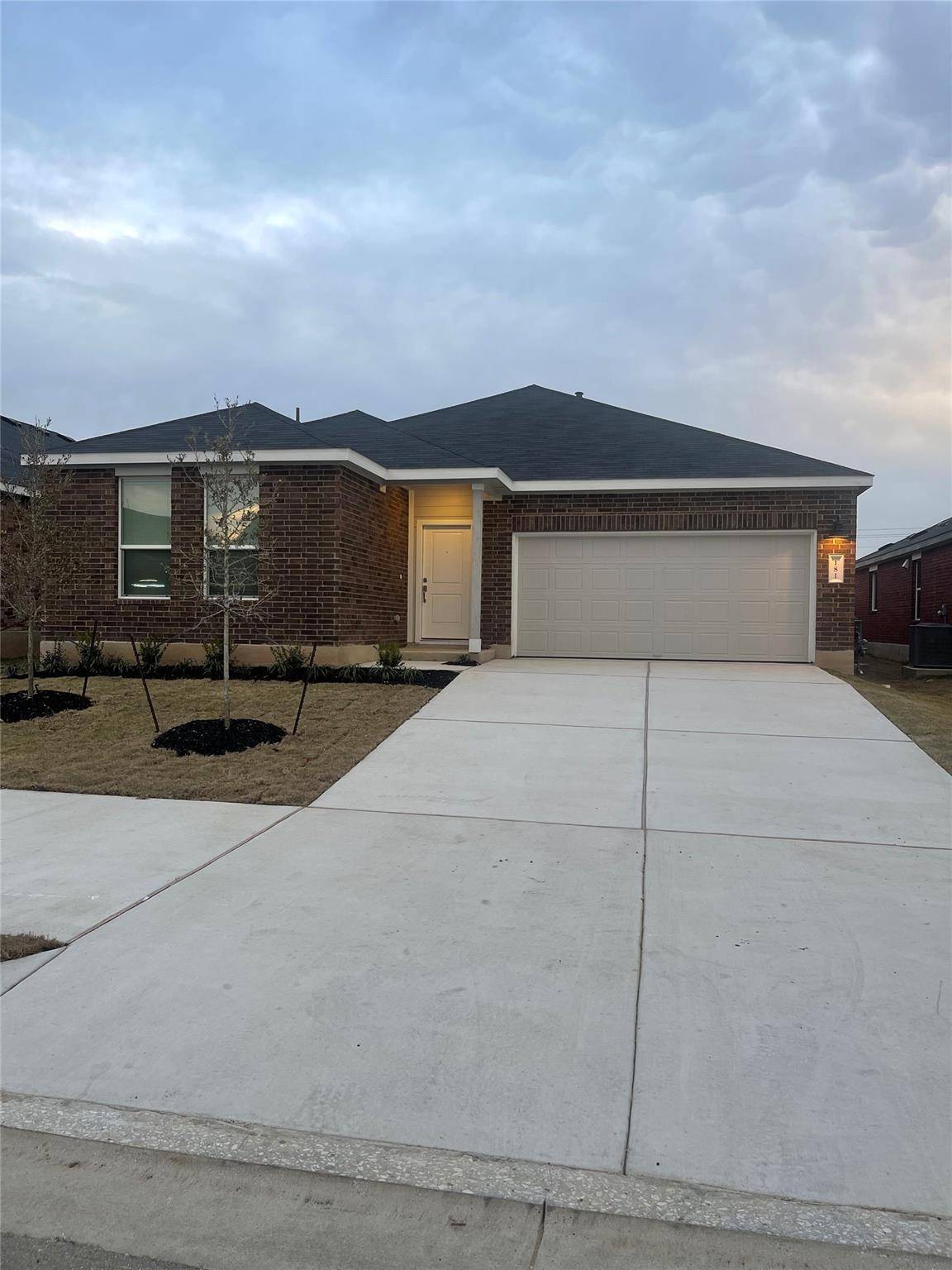 181 Alamito Ave, Kyle, TX 78640