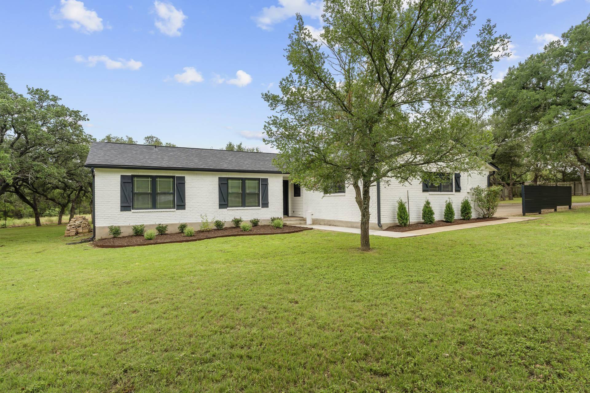 294 BUCK BND, Georgetown, TX 78628