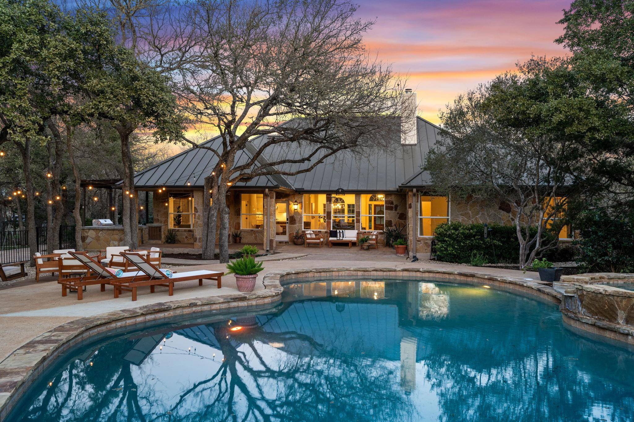 133 Whitney RUN, Buda, TX 78610