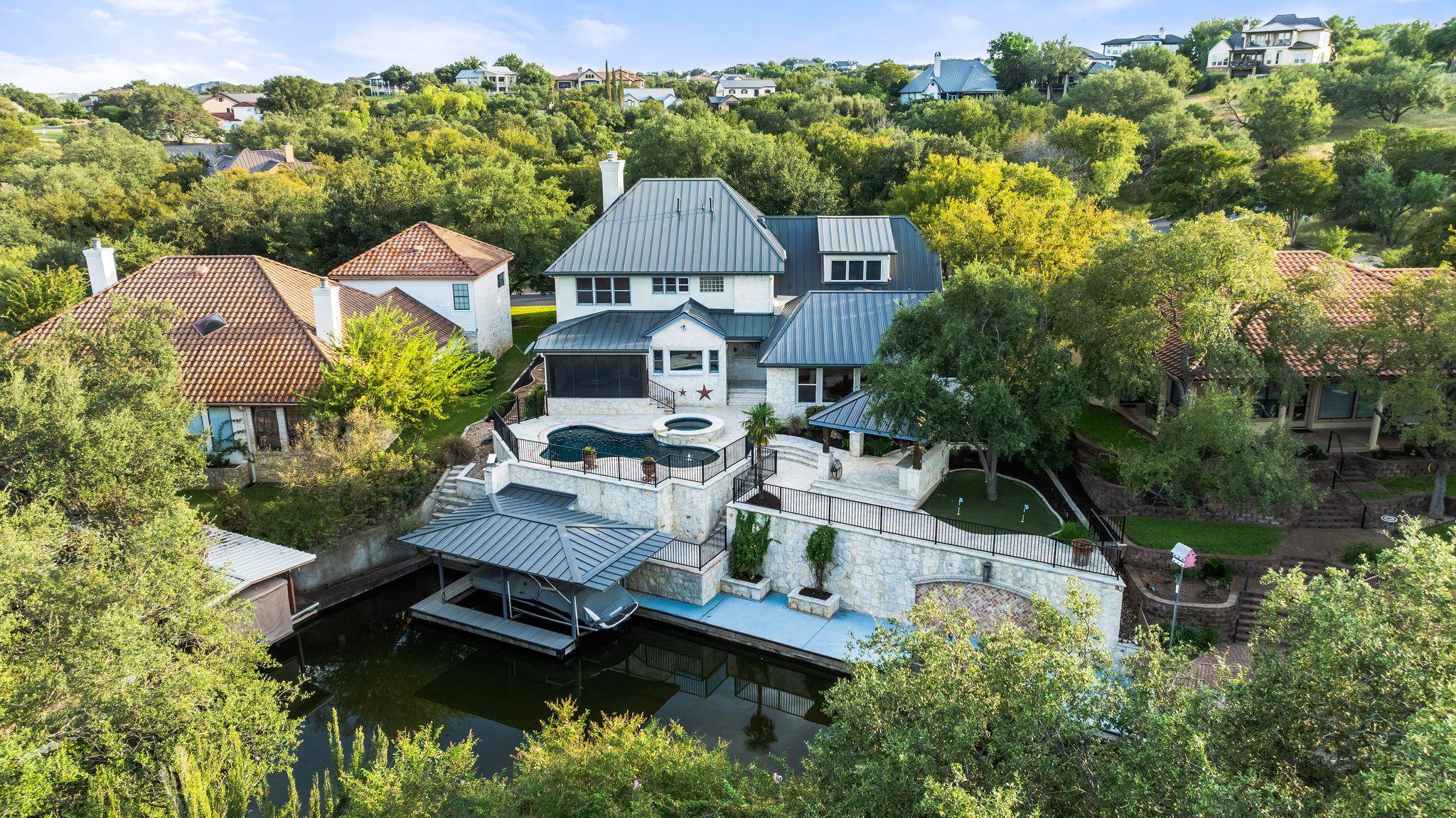 3605 Douglas DR, Horseshoe Bay, TX 78657