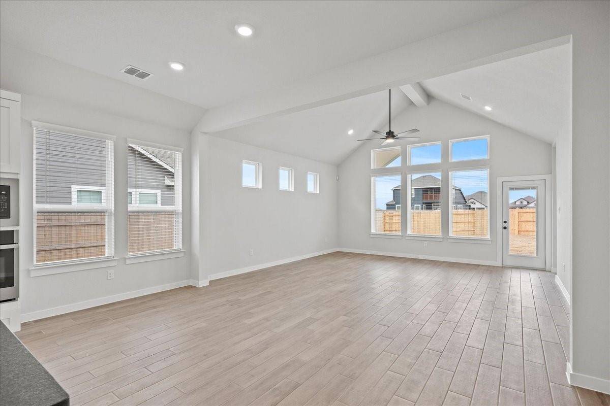 131 Paul Pena DR, San Marcos, TX 78666