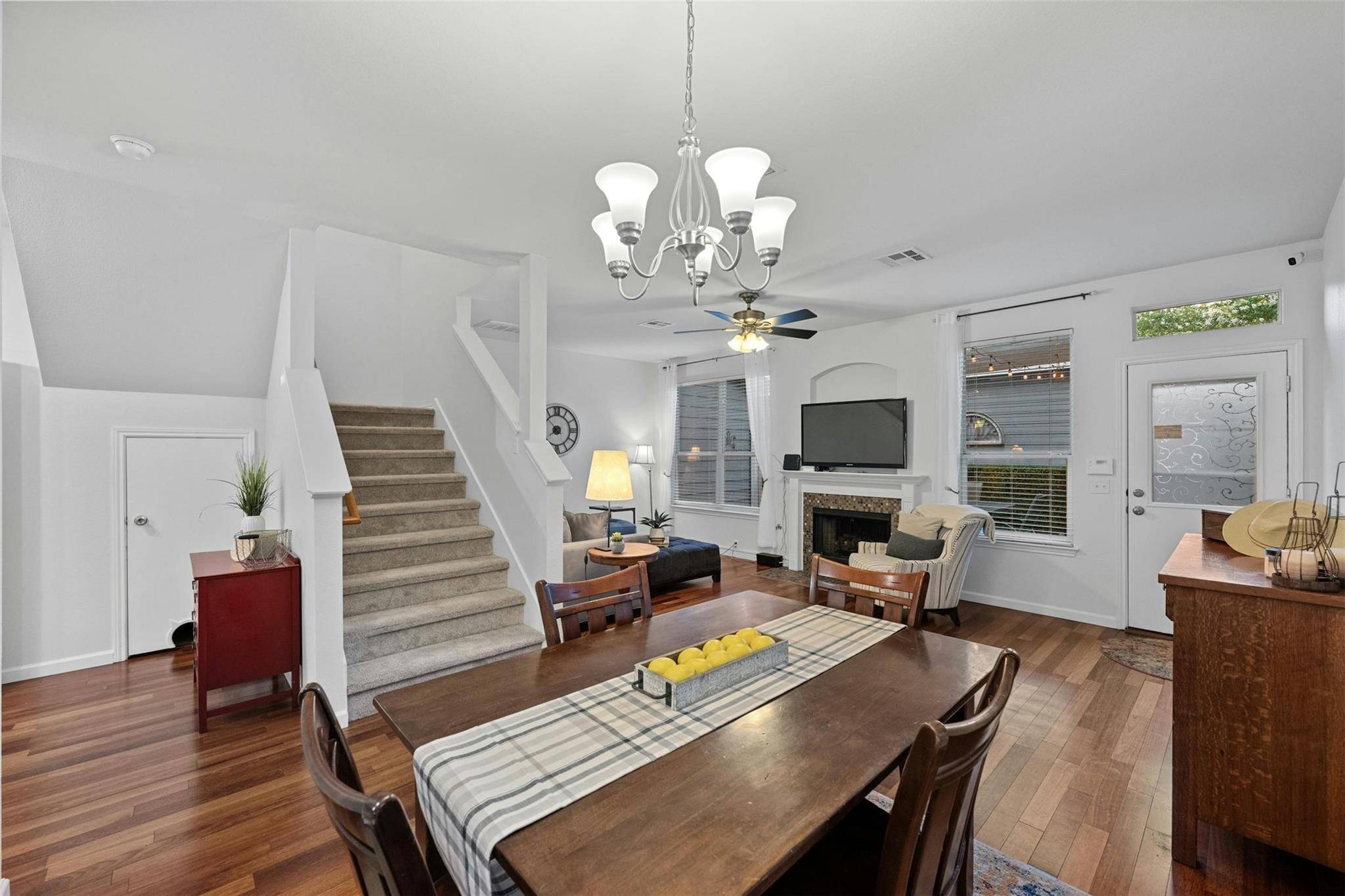 255 Michaelis #A, Kyle, TX 78640