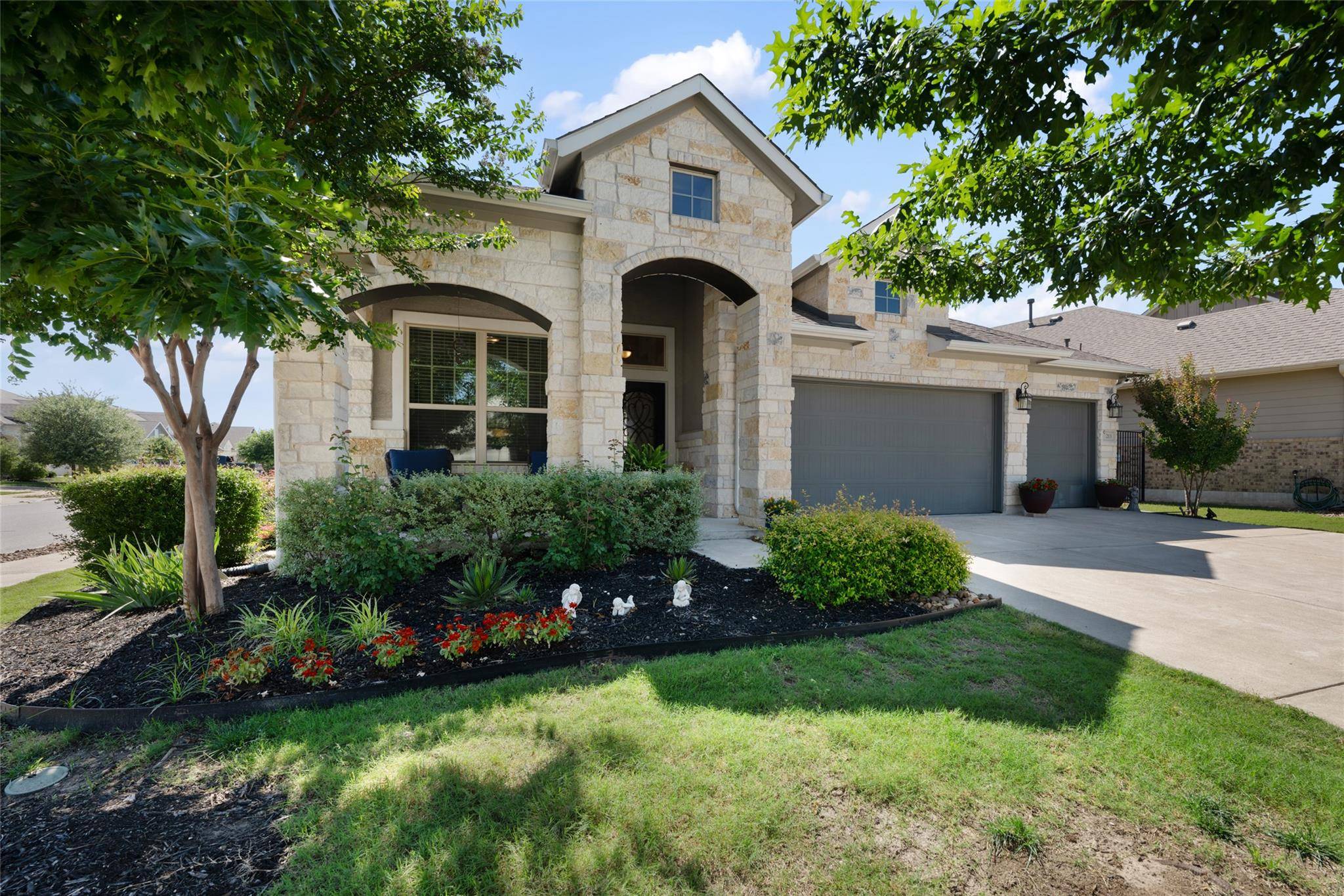213 Russet TRL, Georgetown, TX 78628