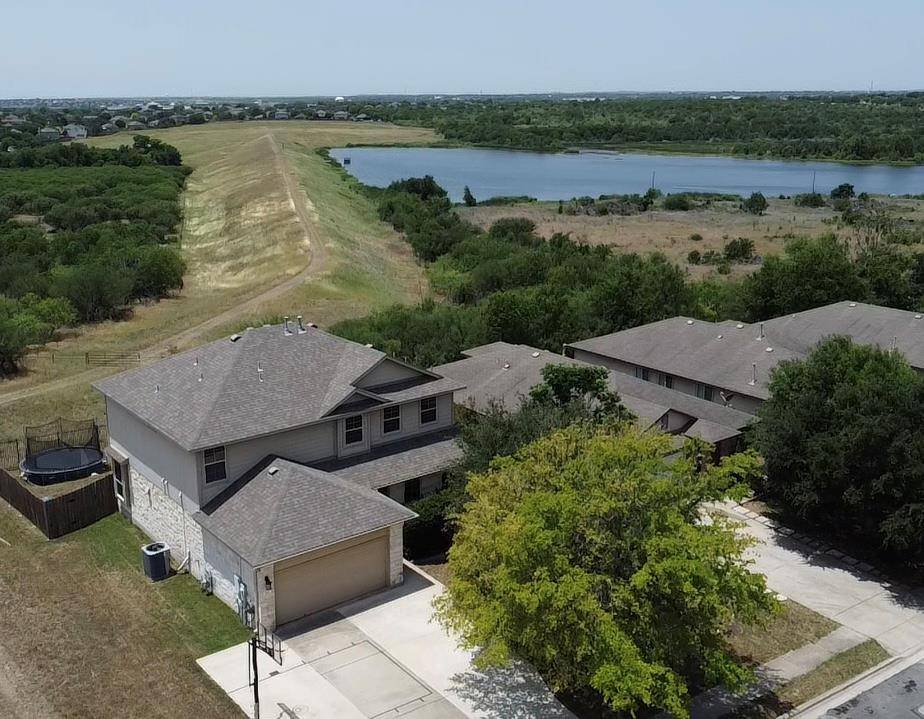 814 Covent DR, Kyle, TX 78640