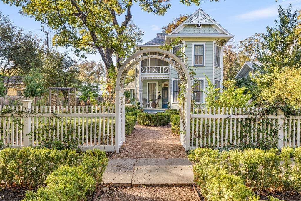 4104 Avenue F, Austin, TX 78751