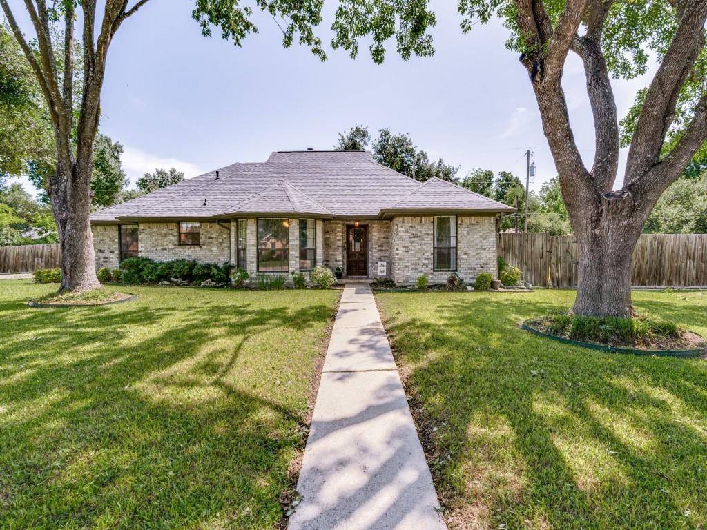 2202 Lark LN, Taylor, TX 76574