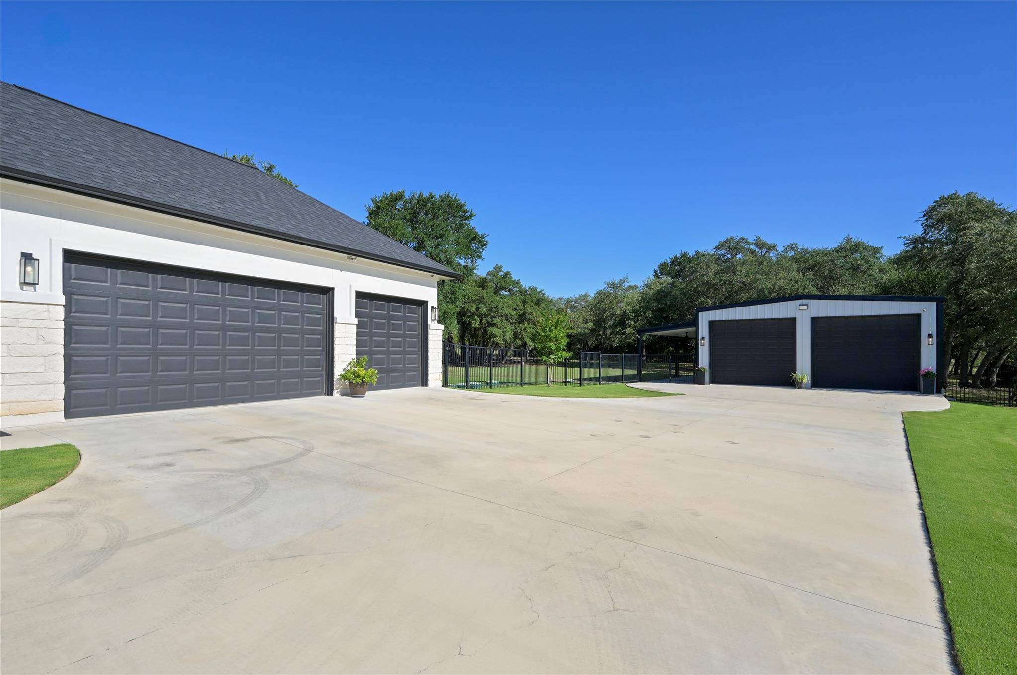 513 Somerset Woods CT, Georgetown, TX 78633