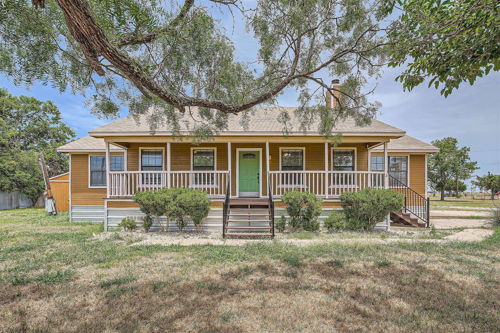 9028 Elroy RD, Del Valle, TX 78617
