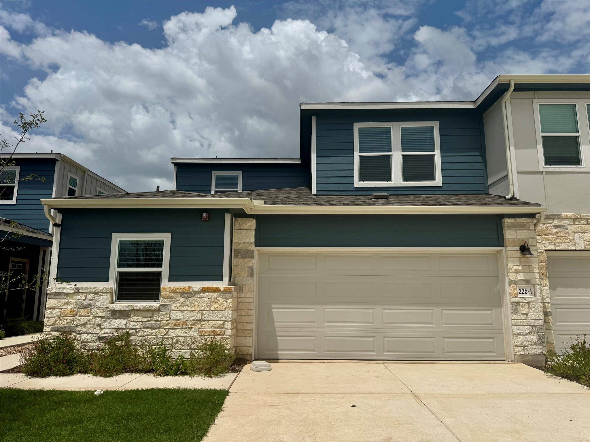 225 Texas Agate DR #1, Kyle, TX 78640