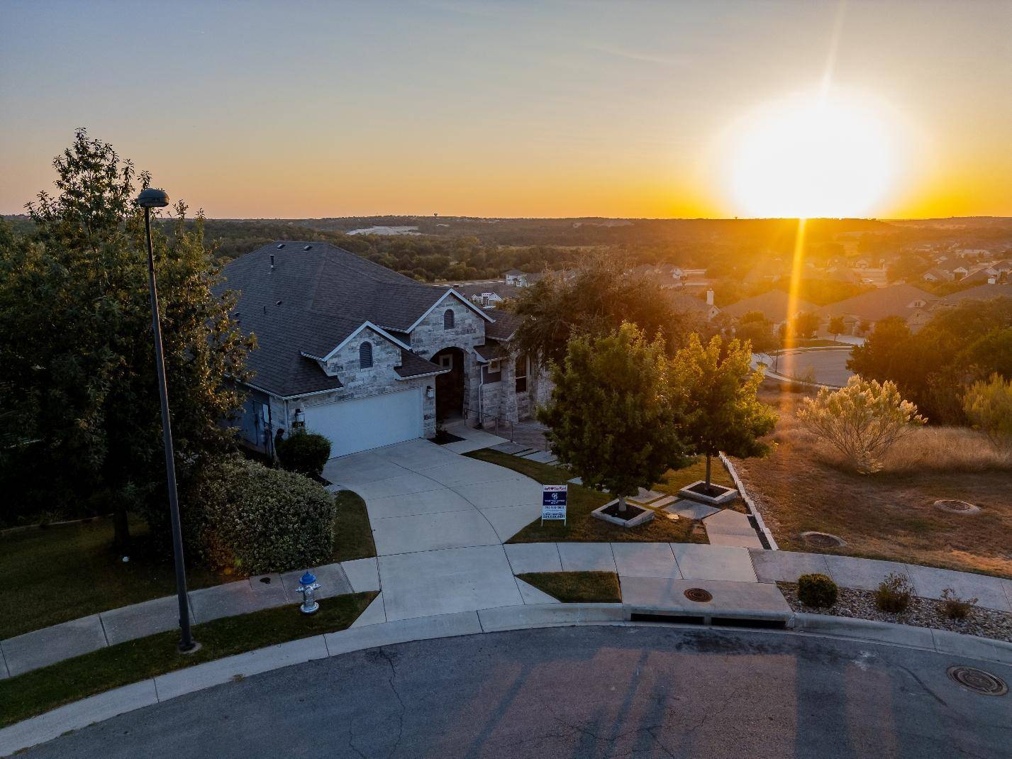 221 Cibolo Ridge DR, Georgetown, TX 78628