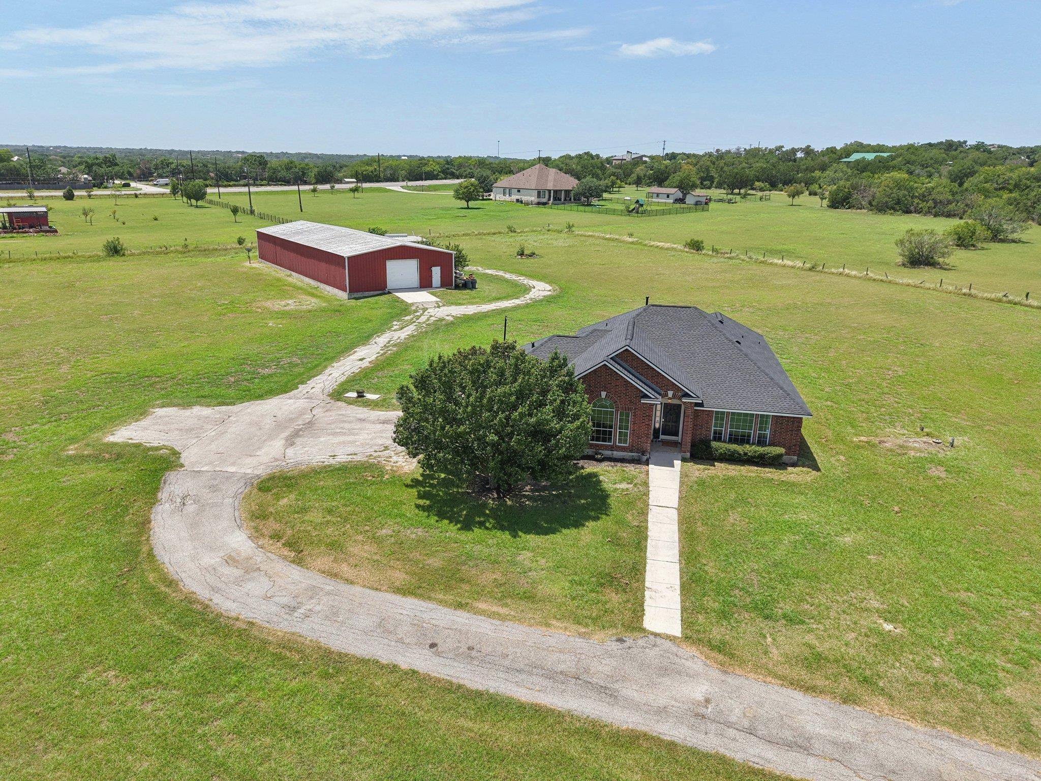401 Southern DR, Buda, TX 78610