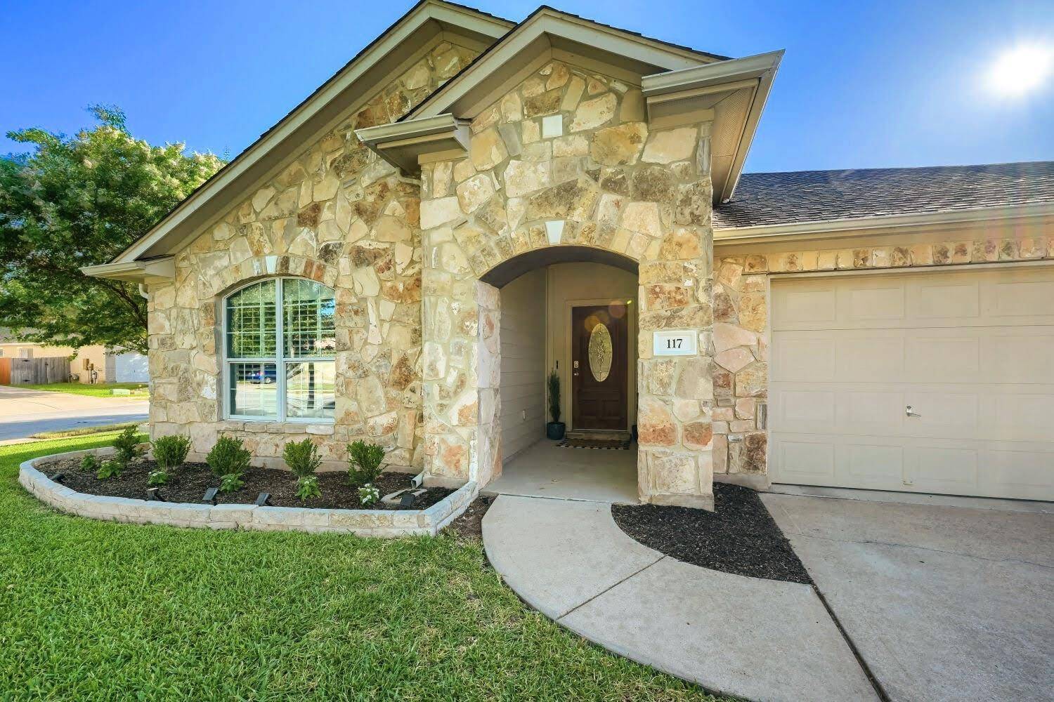 117 Walnut Creek DR, Cedar Park, TX 78613
