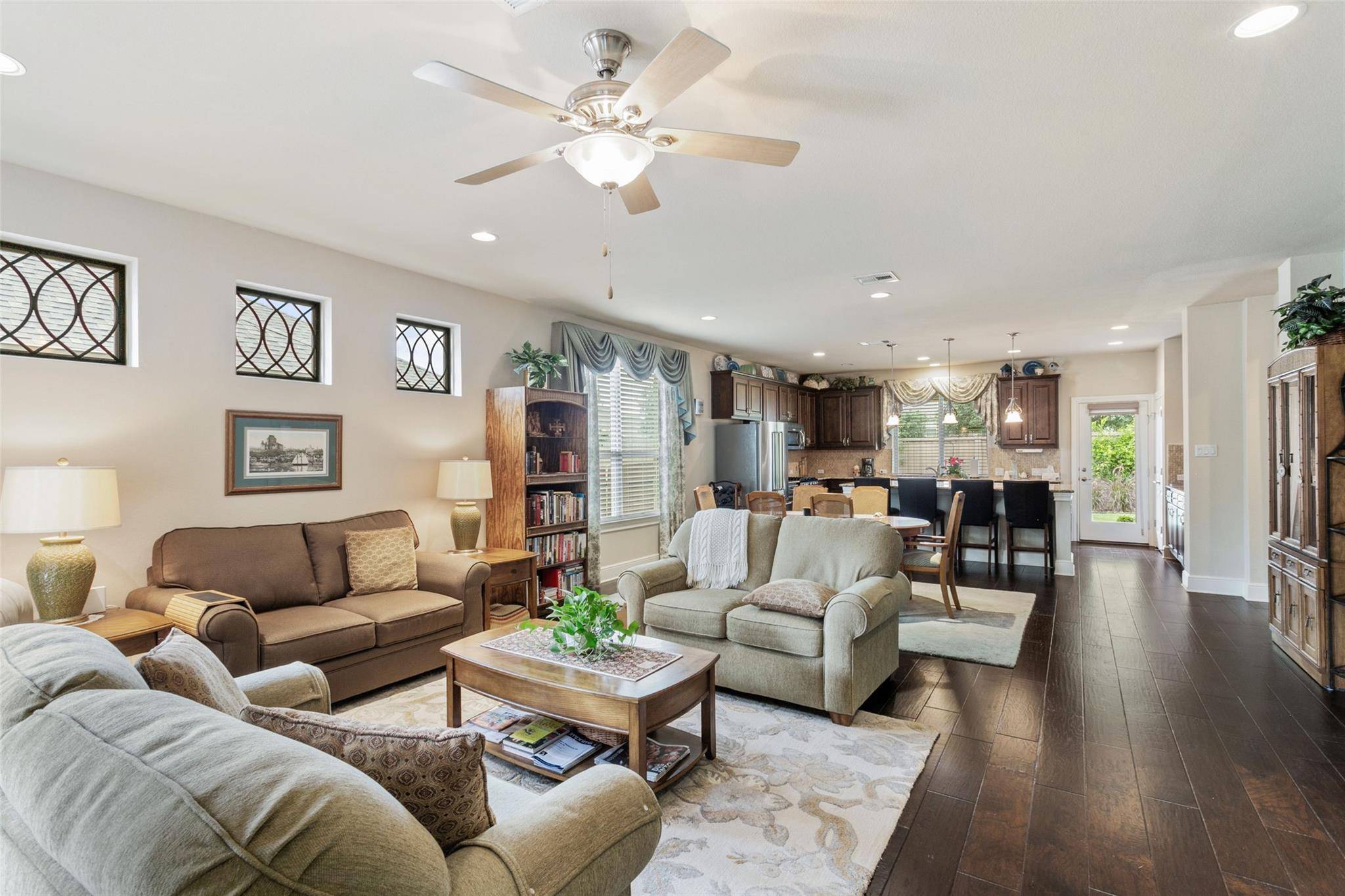 209 Cherokee Rose CIR, Georgetown, TX 78626