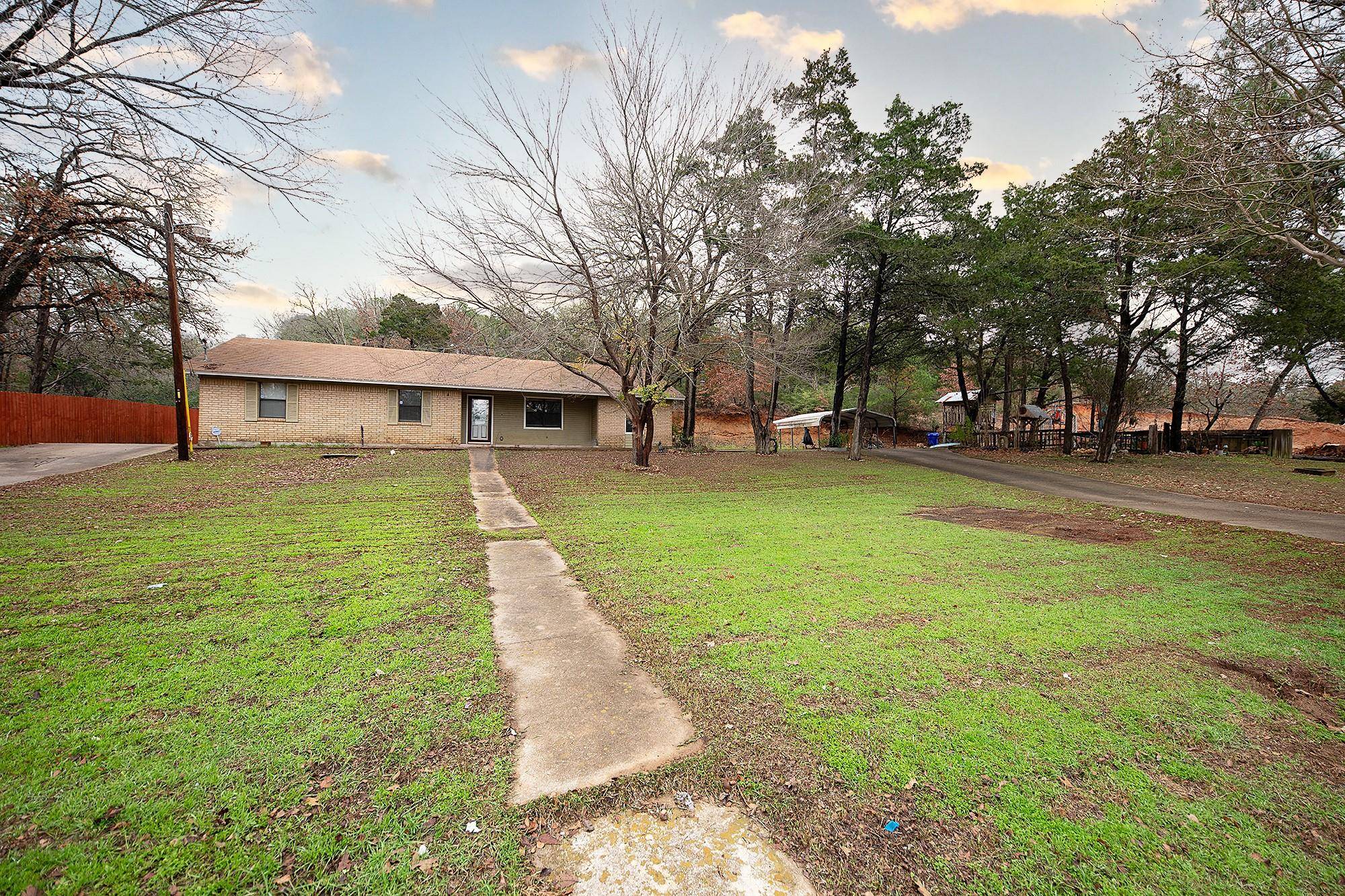 137 Ash ST, Bastrop, TX 78602