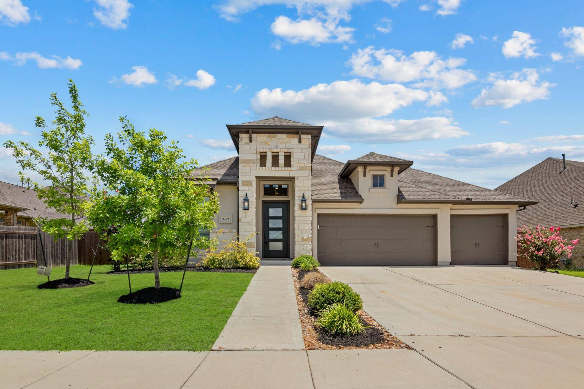 16609 Christina Garza DR, Manor, TX 78653
