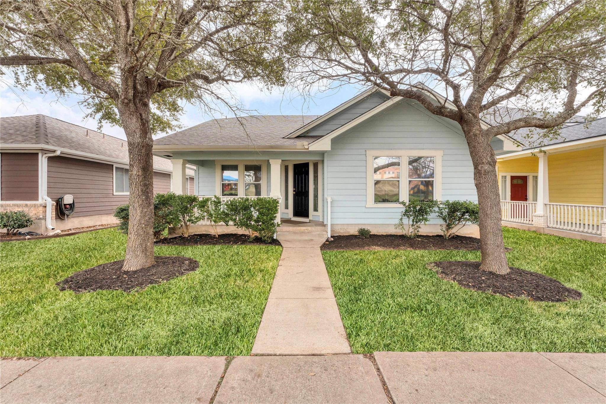 322 Sampson RD, Kyle, TX 78640