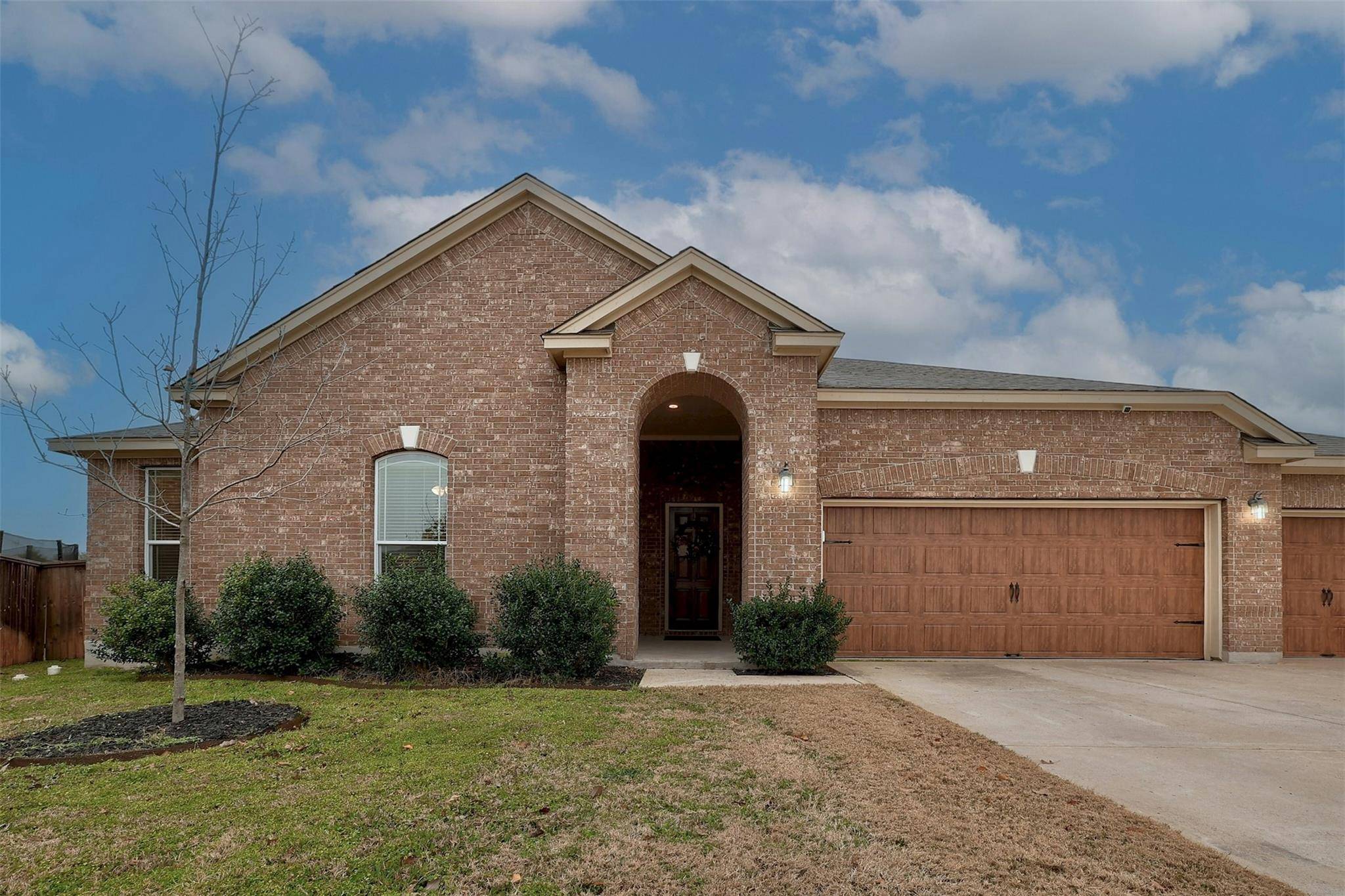 1228 Brenham LN, Leander, TX 78641