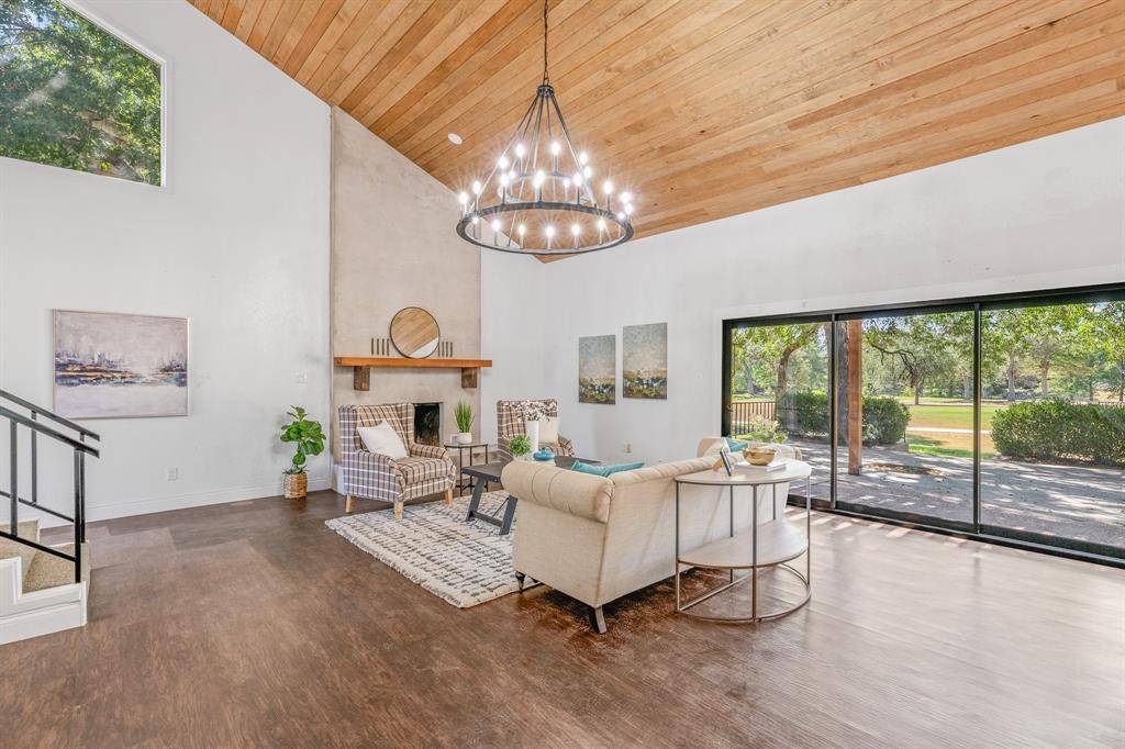 544 E 544 Sand Bend DR, Kerrville, TX 78028
