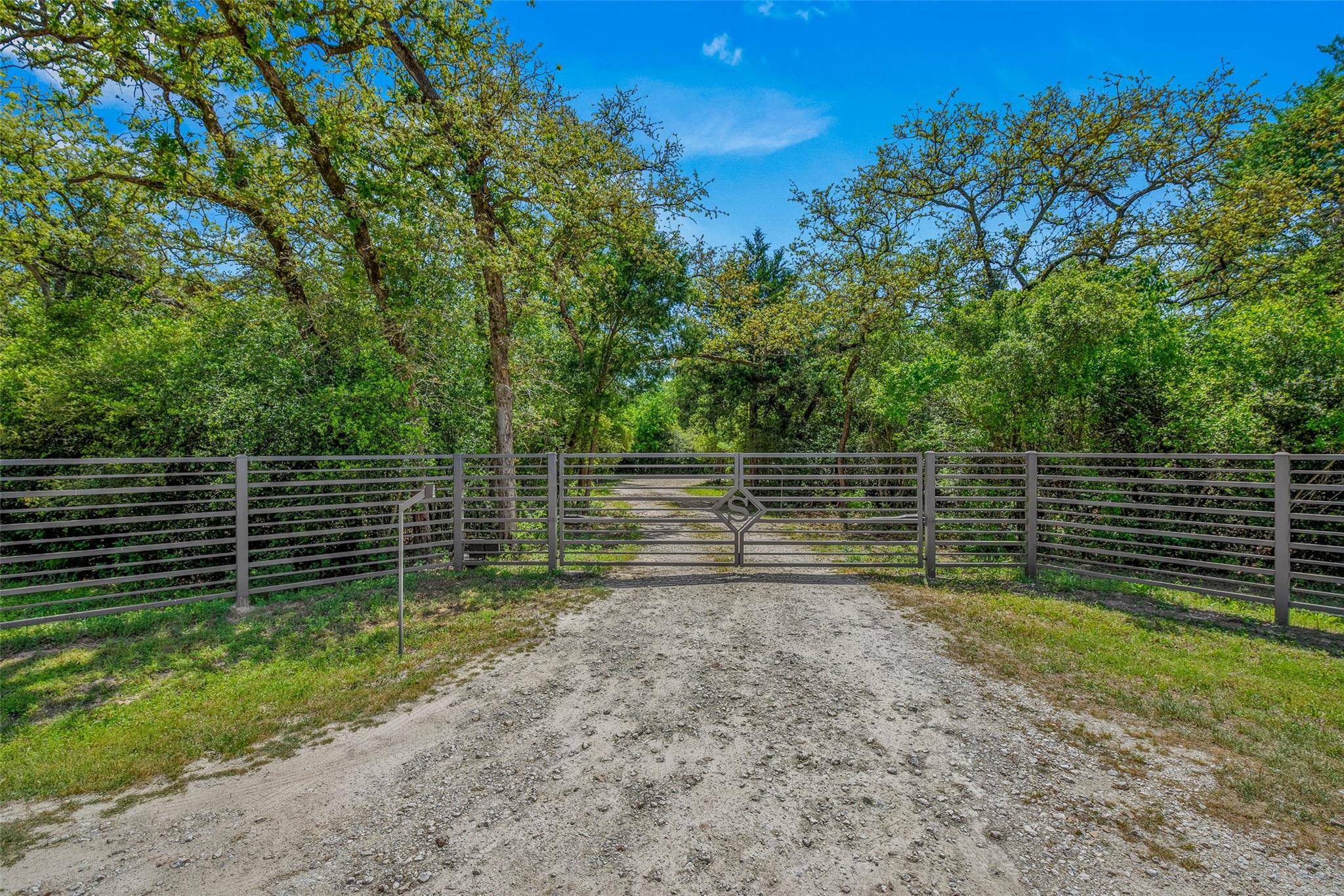 6406 Old Hickory GRV, Franklin, TX 77856