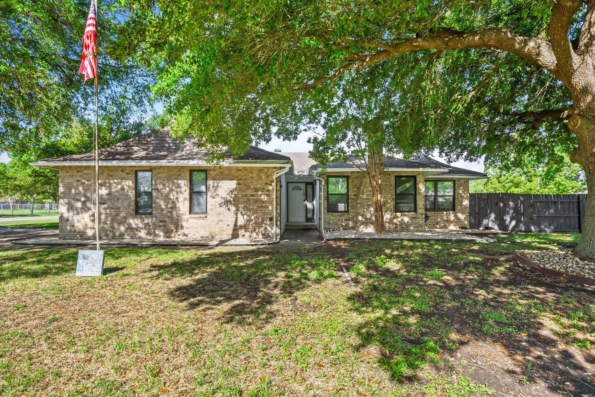 100 Sequoyah ST, Buda, TX 78610