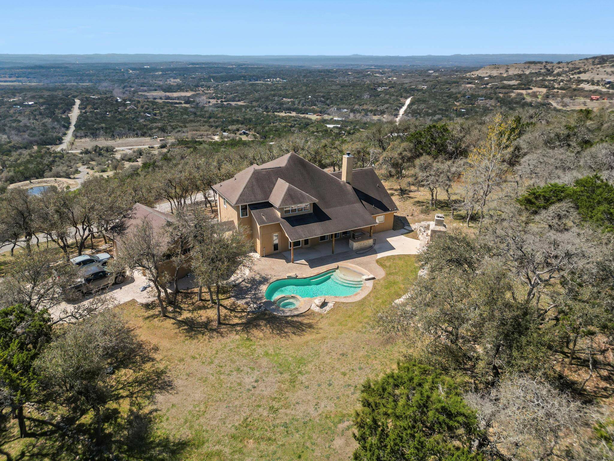 2001 Montell RD, Wimberley, TX 78676