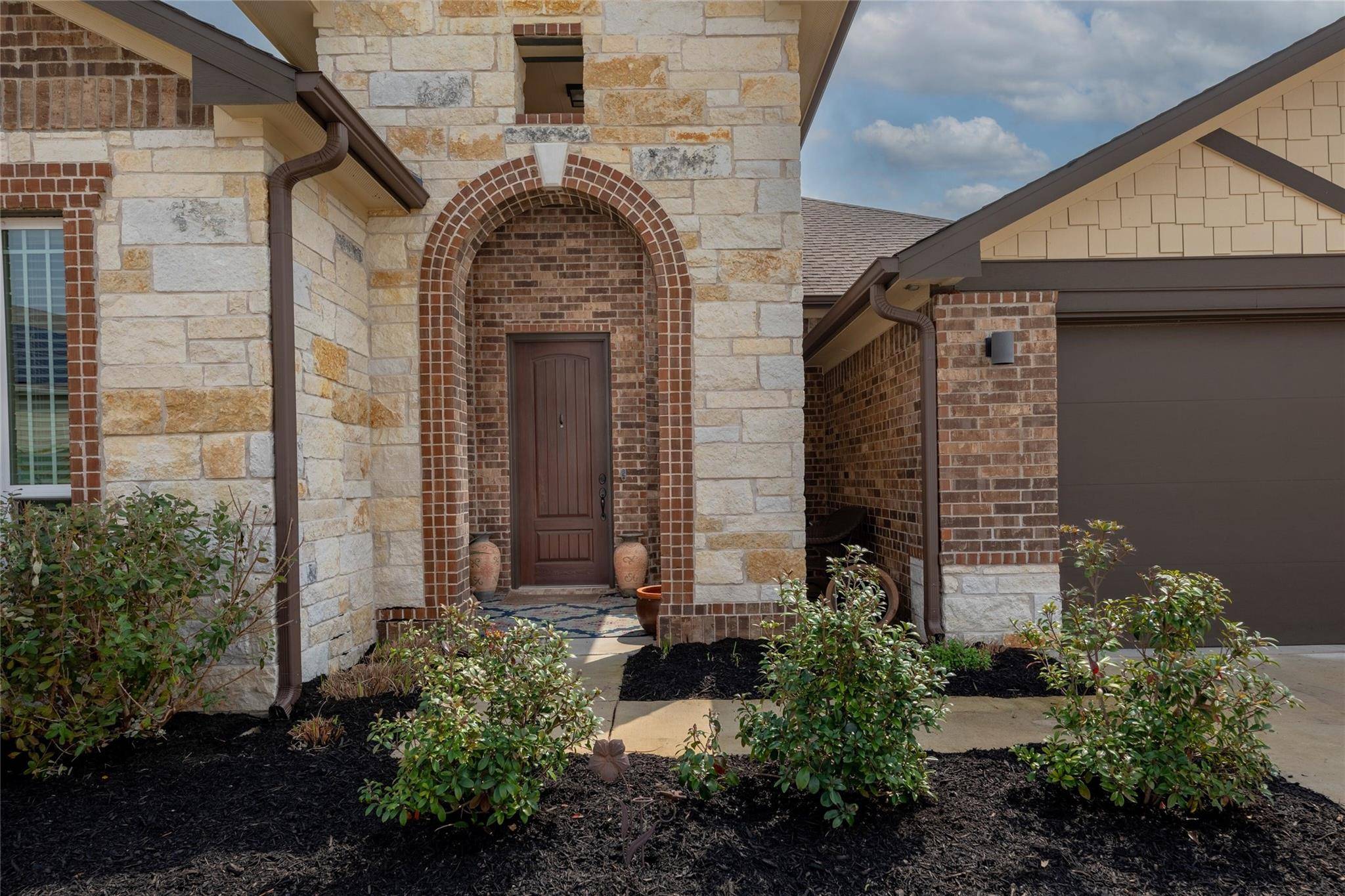 9601 LIGHTHEARTED DR, Manor, TX 78653