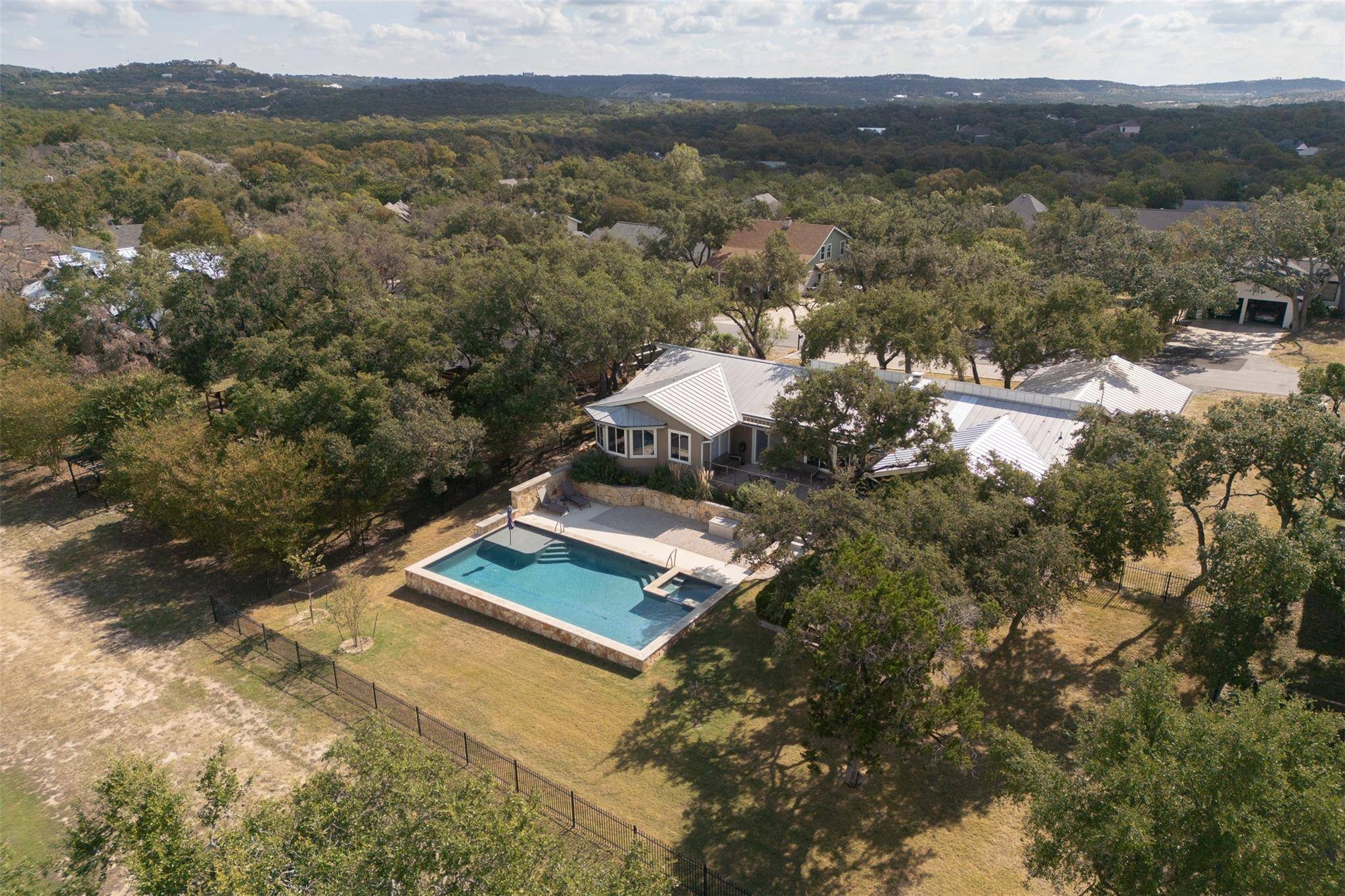 116 Augusta LN, Wimberley, TX 78676
