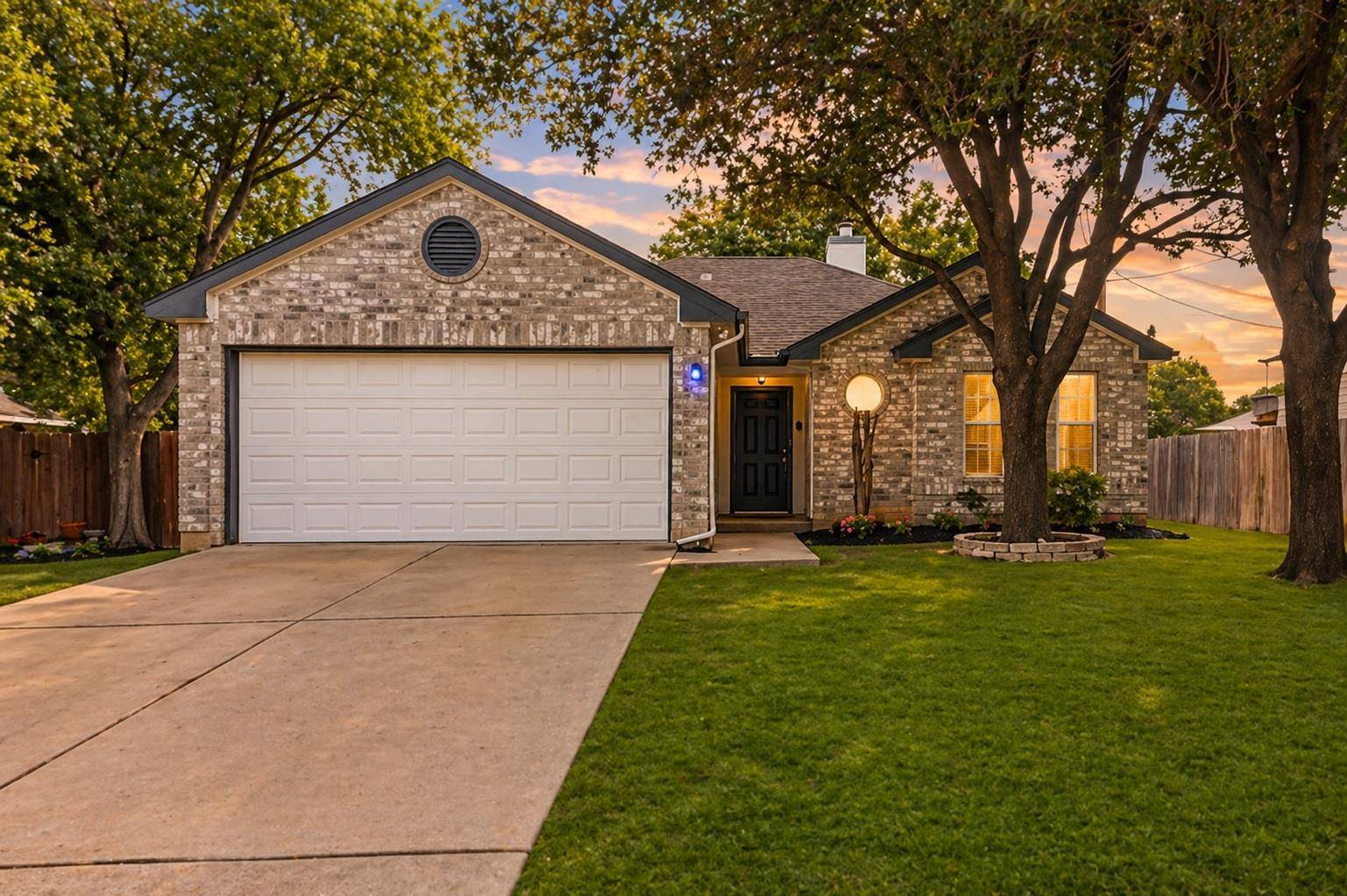 2343 Wright CIR, Round Rock, TX 78664