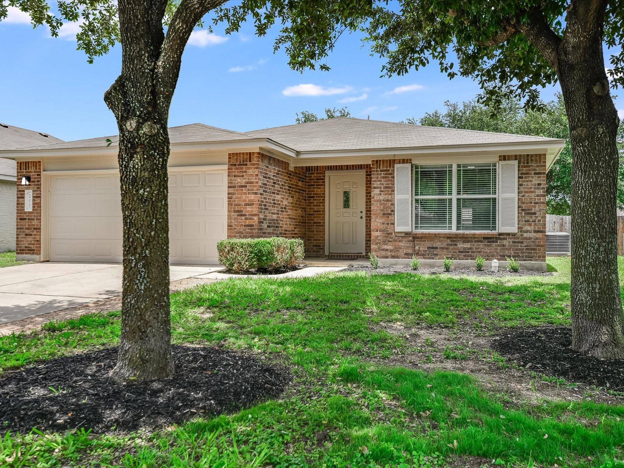 207 Peaceful Haven WAY, Hutto, TX 78634