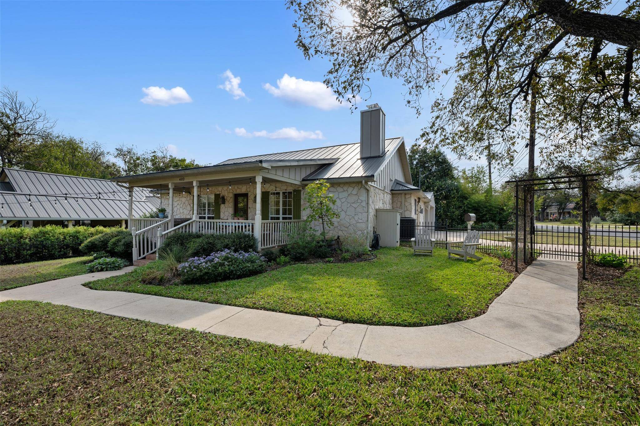 402 E 8th ST, Georgetown, TX 78626