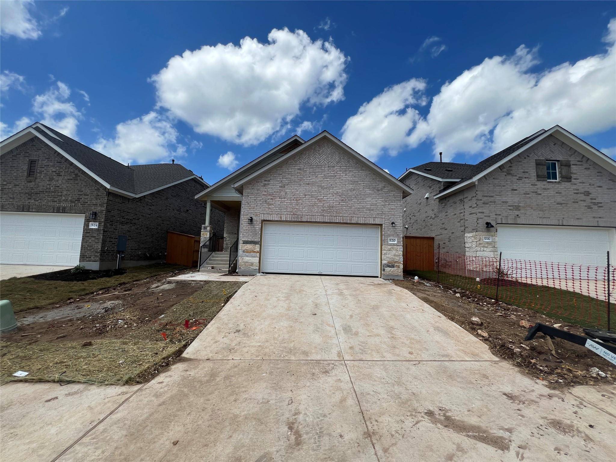 520 Possumhaw LN, San Marcos, TX 78666
