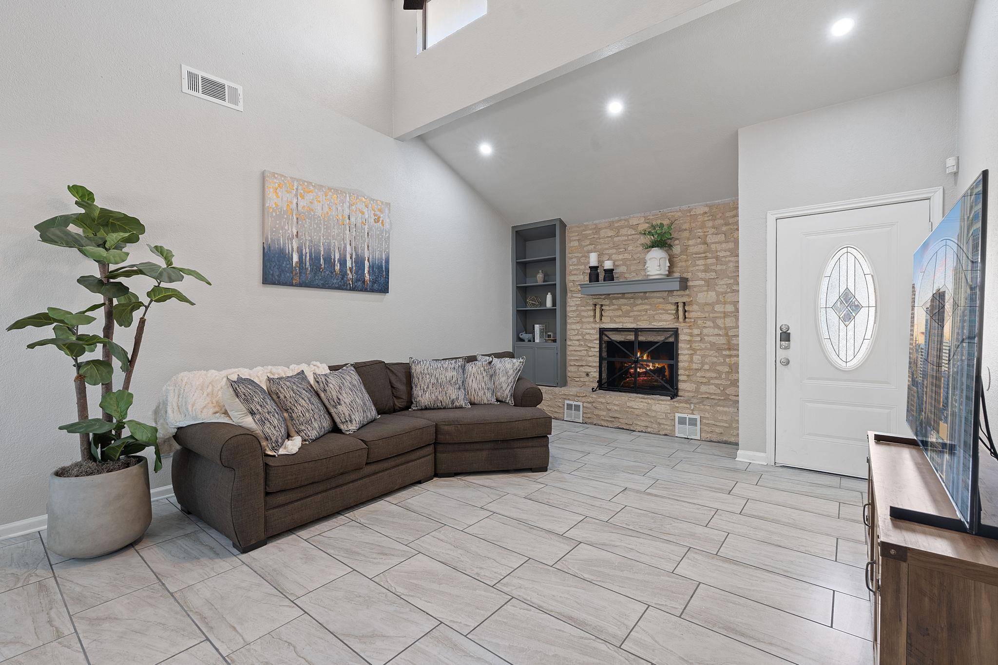 1002 Parkside CIR, Round Rock, TX 78664