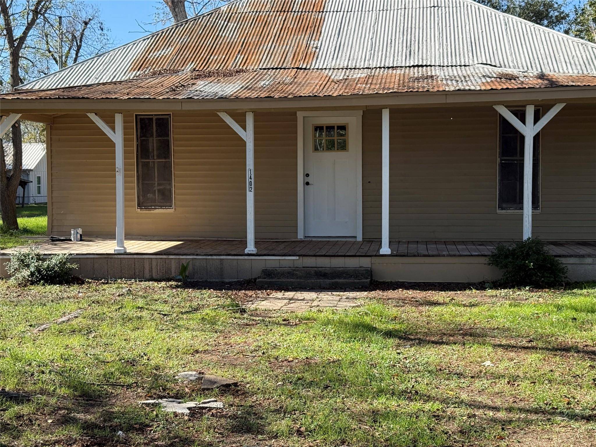 1402 Fayette ST, Bastrop, TX 78602
