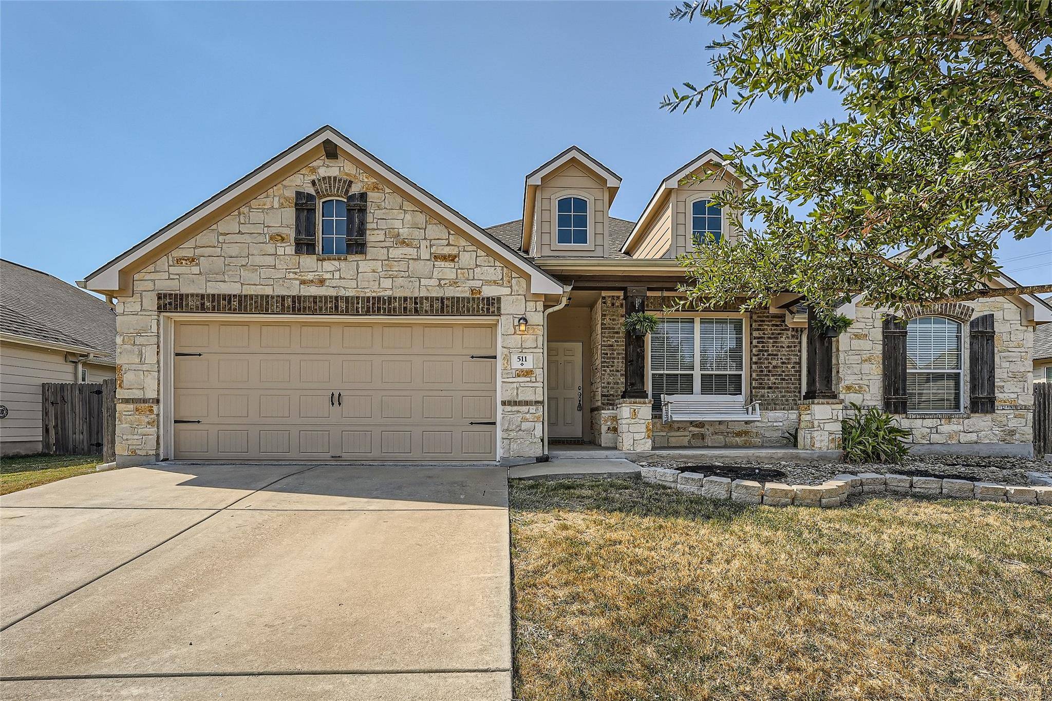 511 Hyltin ST, Hutto, TX 78634