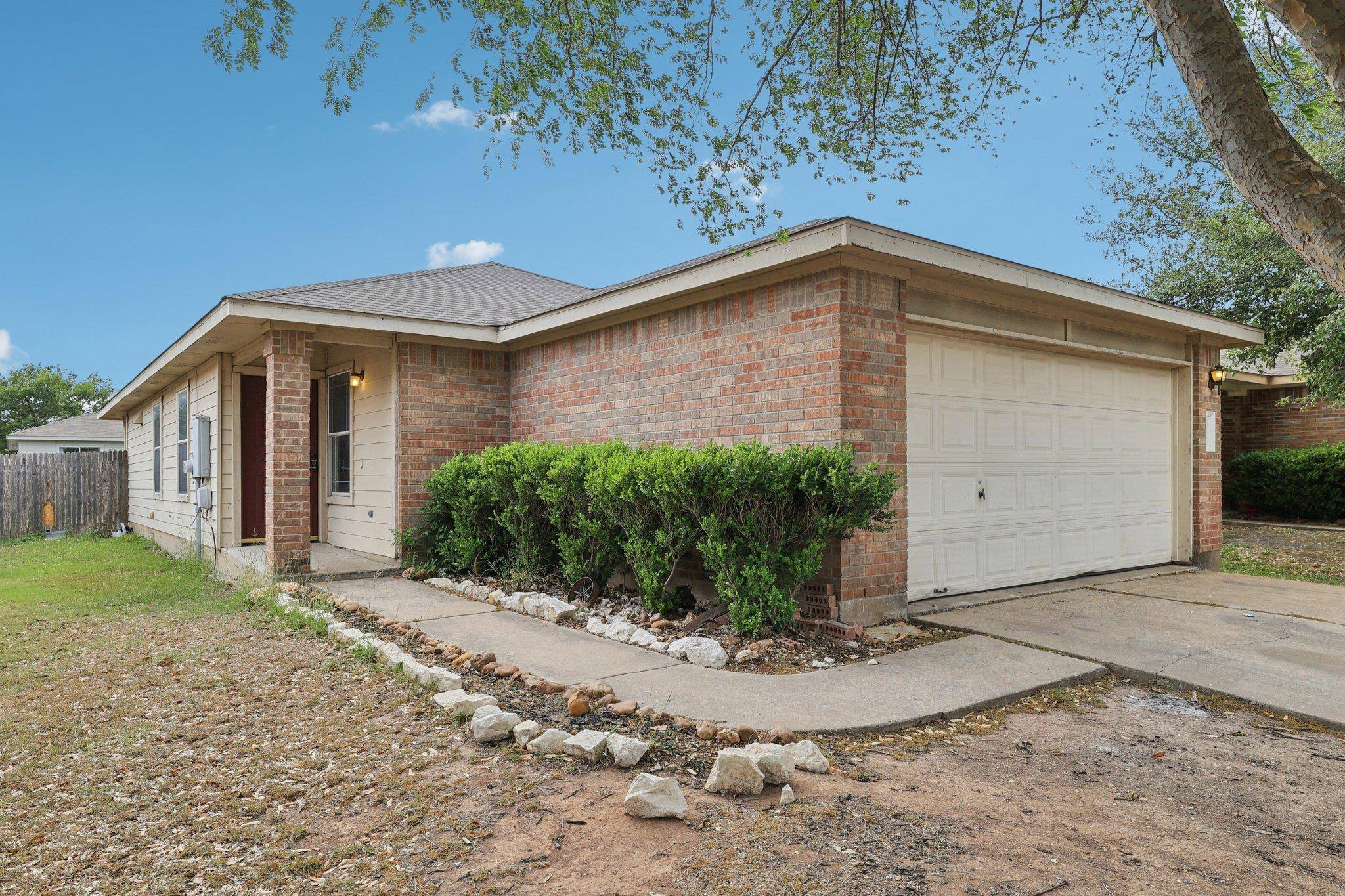 12617 Campana DR, Del Valle, TX 78617