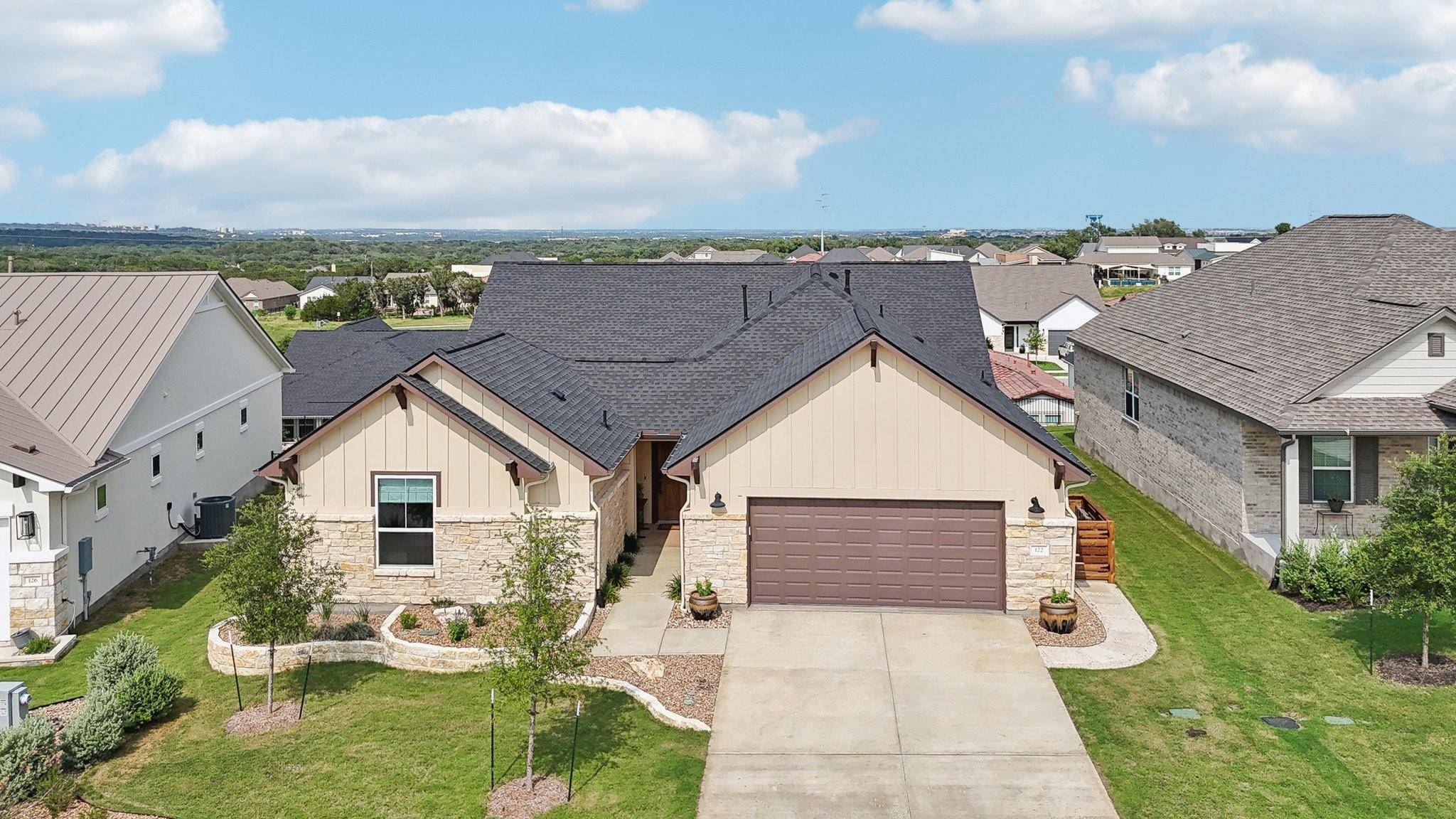 122 Trotting Bear LN, San Marcos, TX 78666