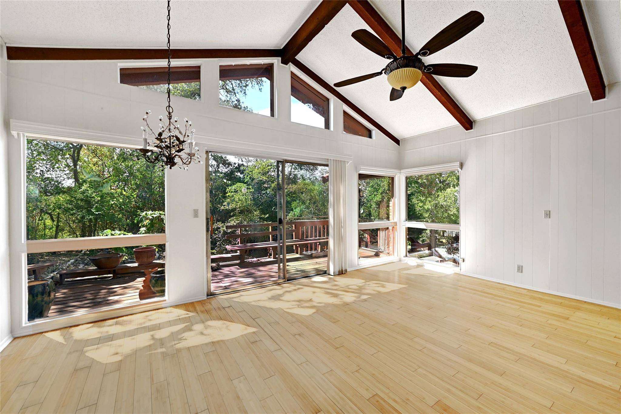 1059 N State Highway 95, Bastrop, TX 78602