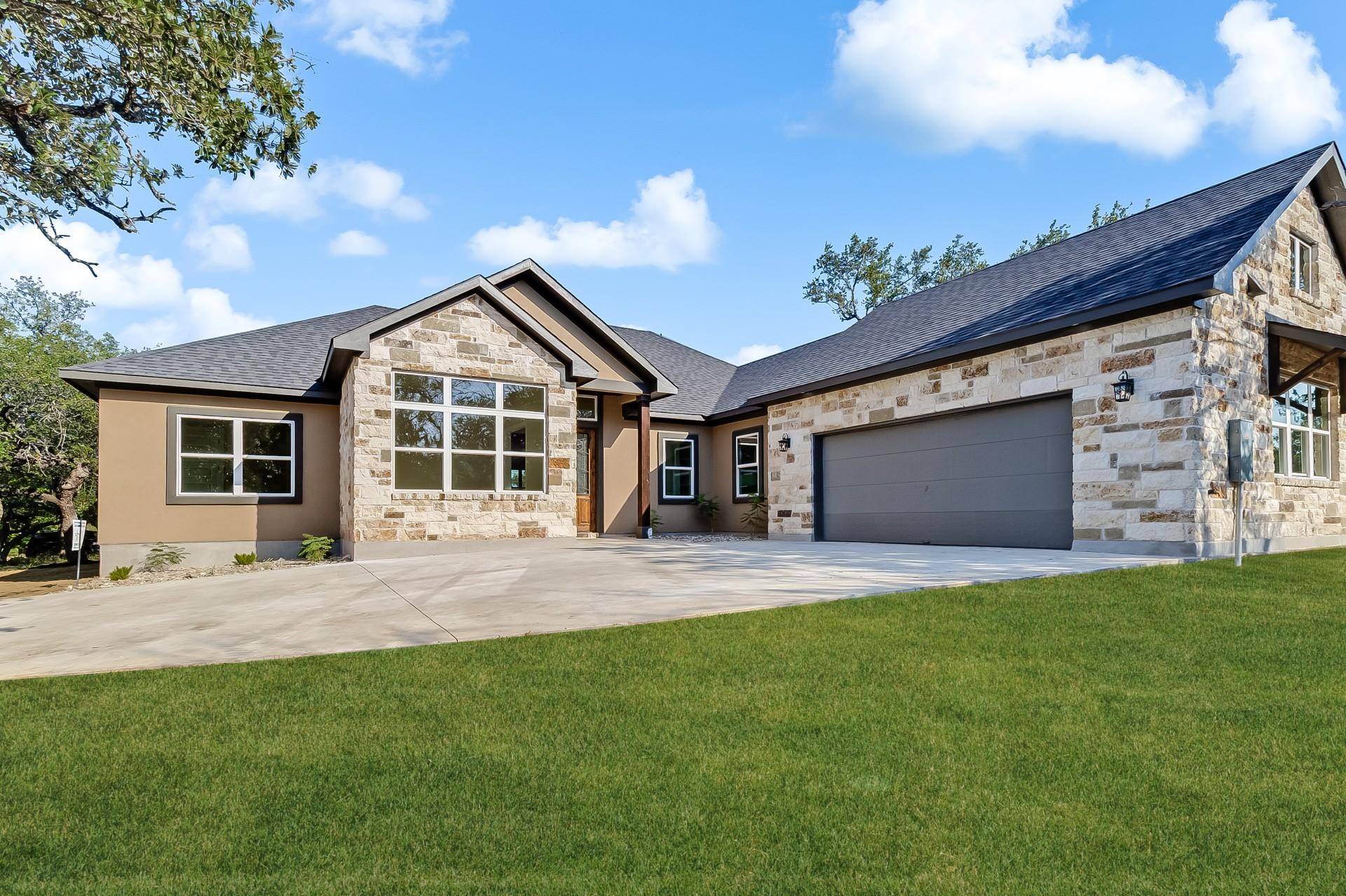 122 Creekside CV, Marble Falls, TX 78654