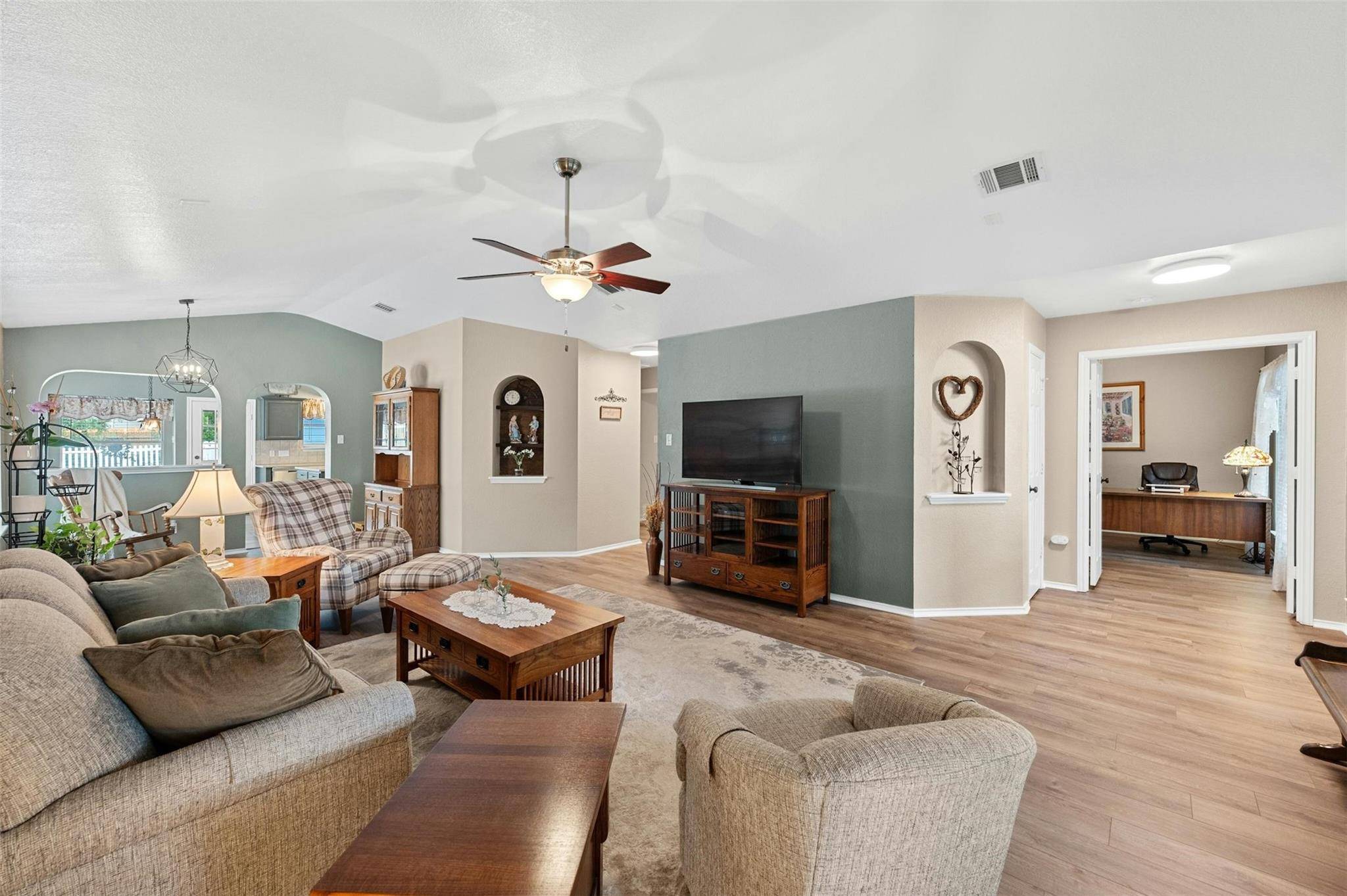 4472 Mather, Kyle, TX 78640