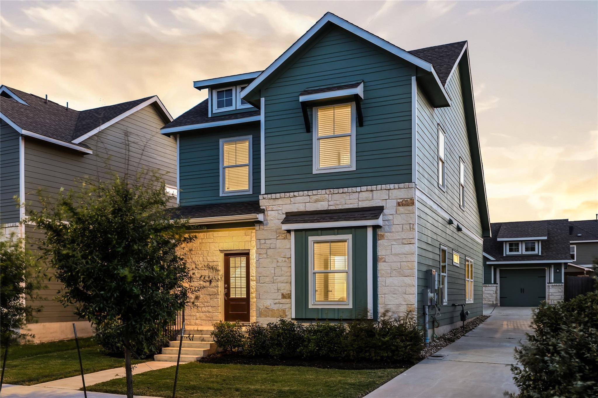 1337 Weatherford LN, Leander, TX 78641