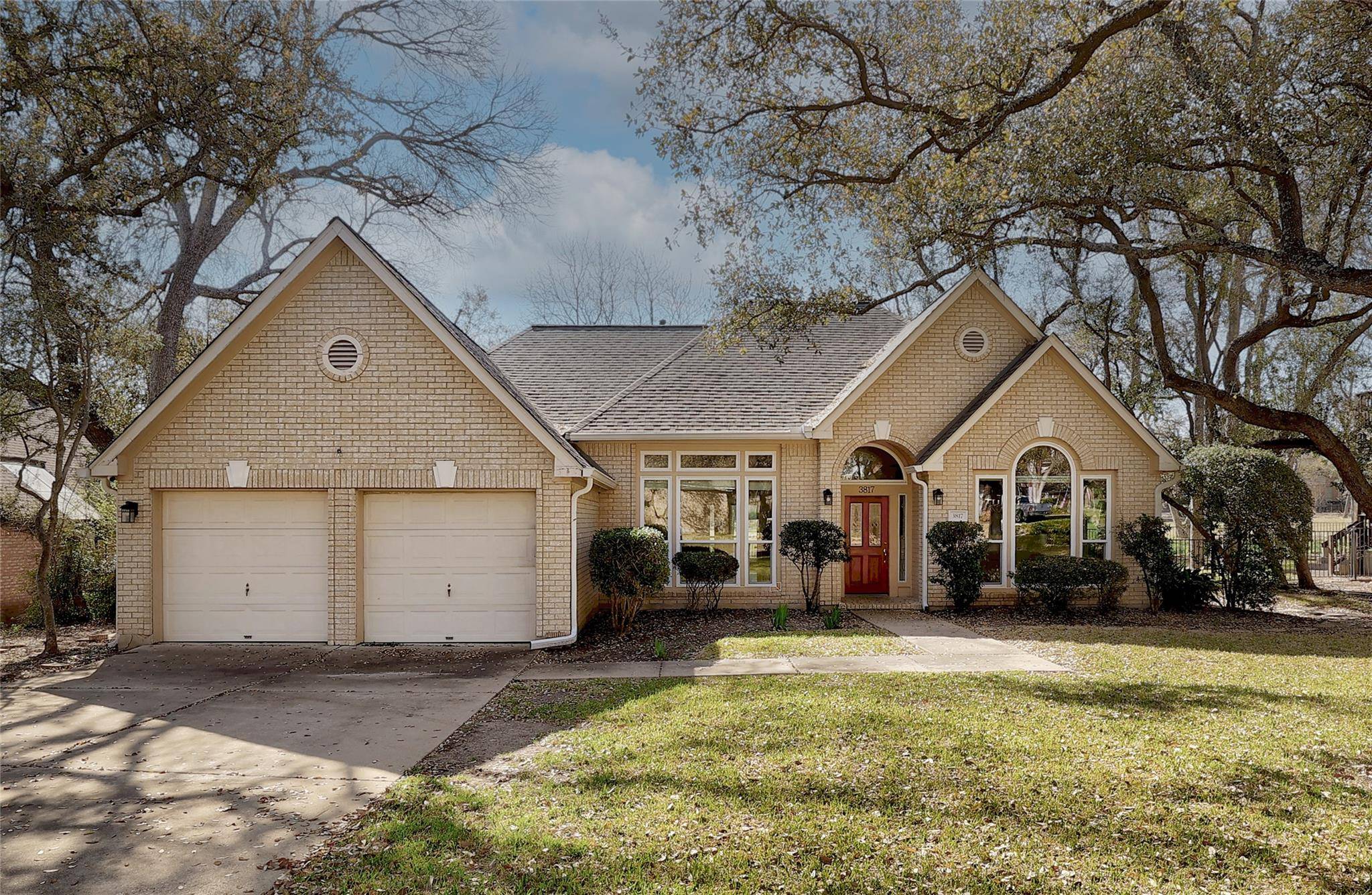 3817 Royal Troon DR, Round Rock, TX 78664