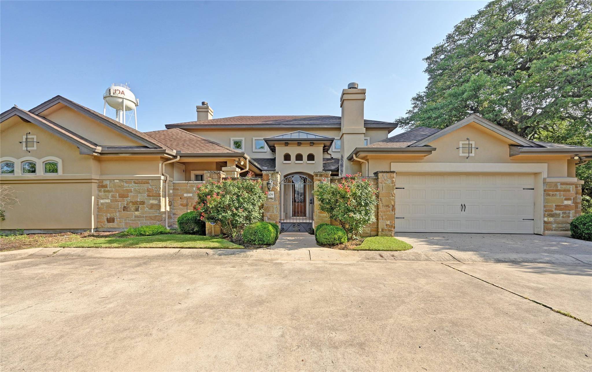 109 Via Verona, Buda, TX 78610