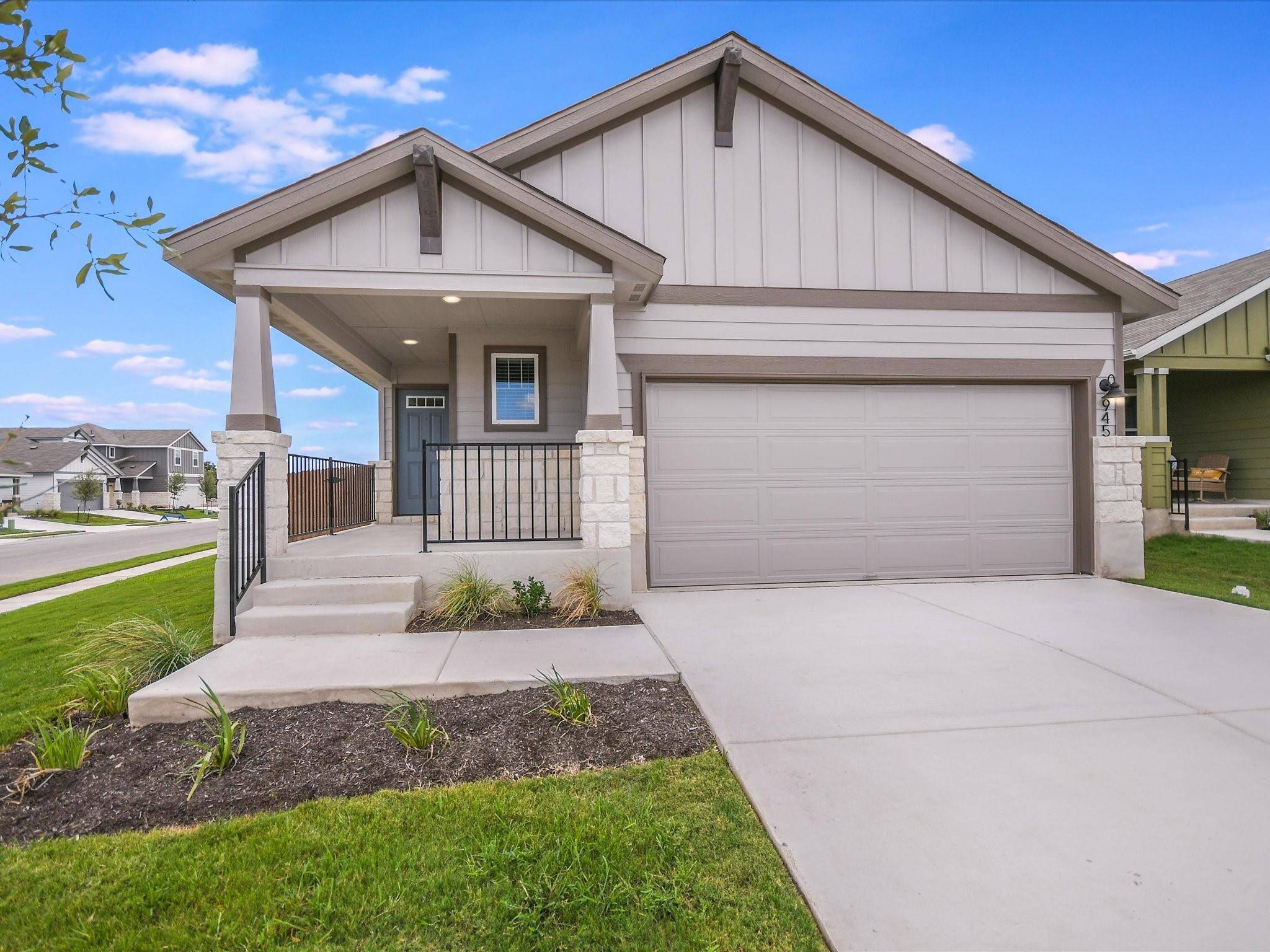 945 Sun Grove TRL, Georgetown, TX 78628