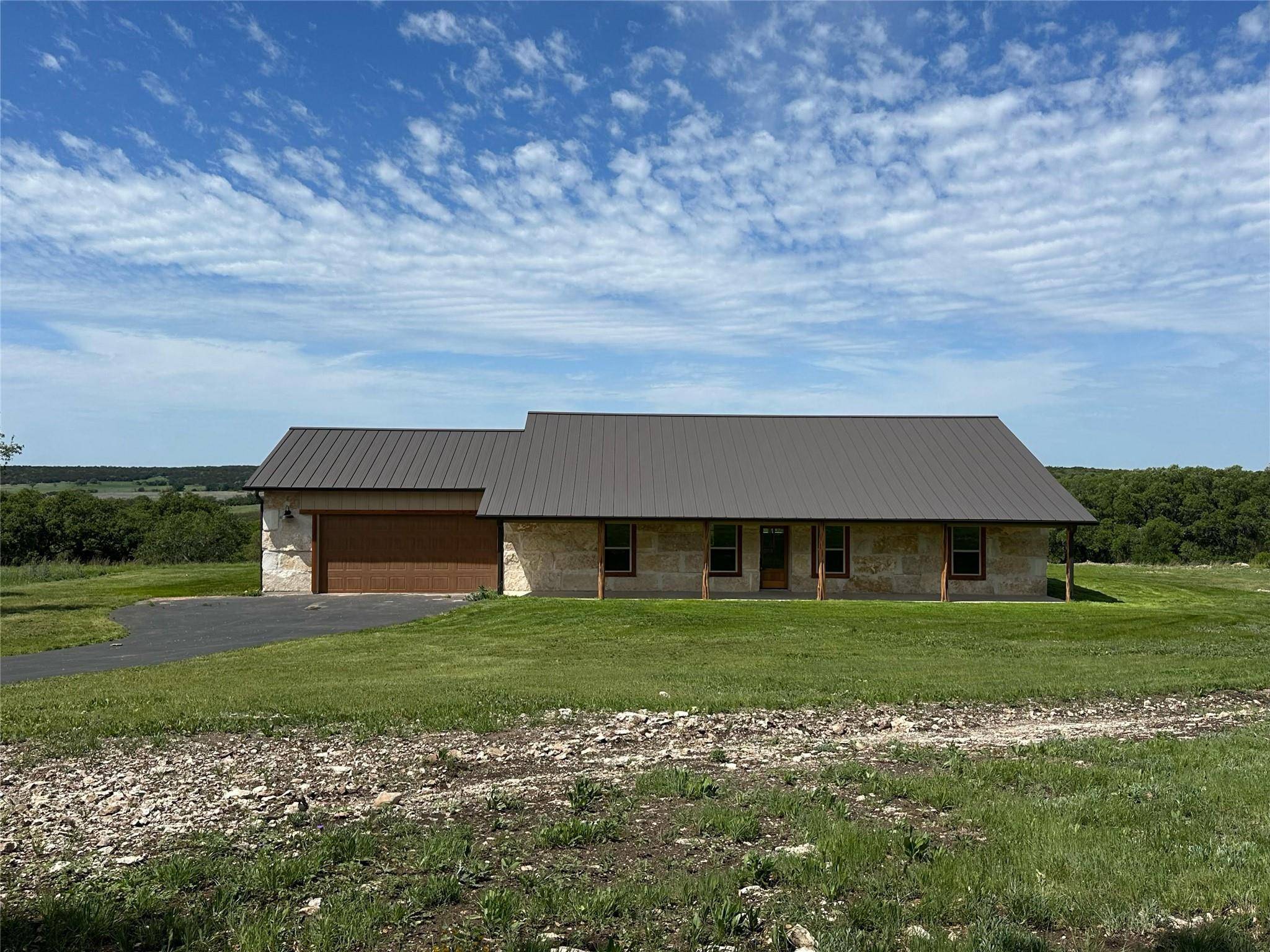 268 Falling Star CT, Lometa, TX 76853