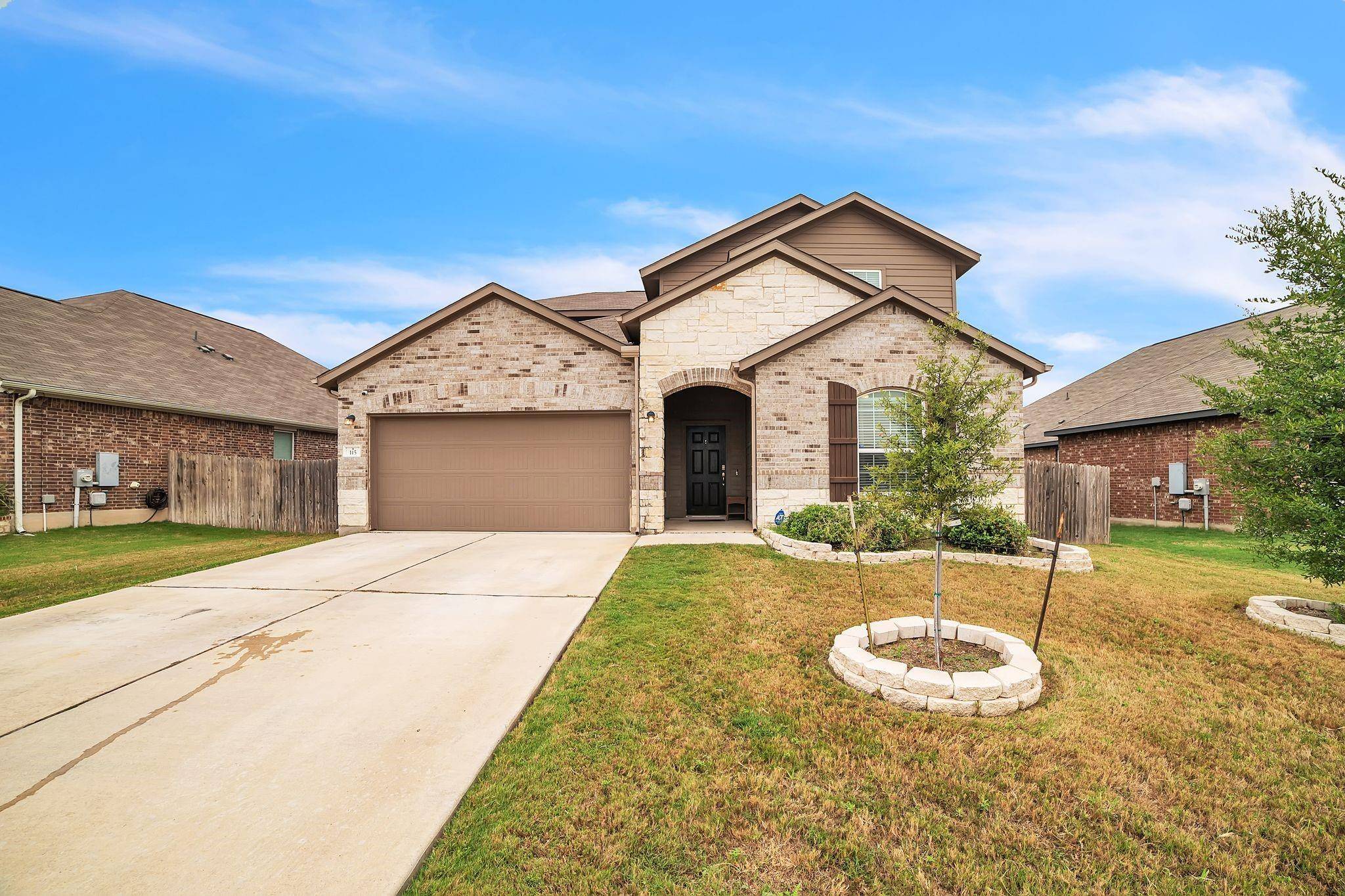115 Pearland ST, Hutto, TX 78634
